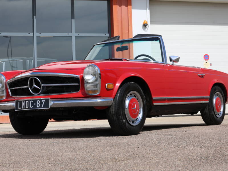 Mercedes 280 SL Type 113 Pagode Rouge 1968