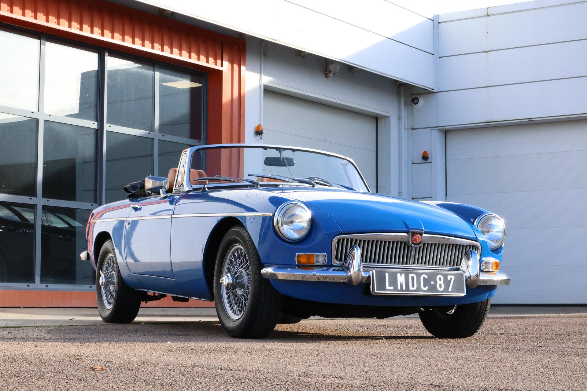 MG B Bleue 1976 – Image 24