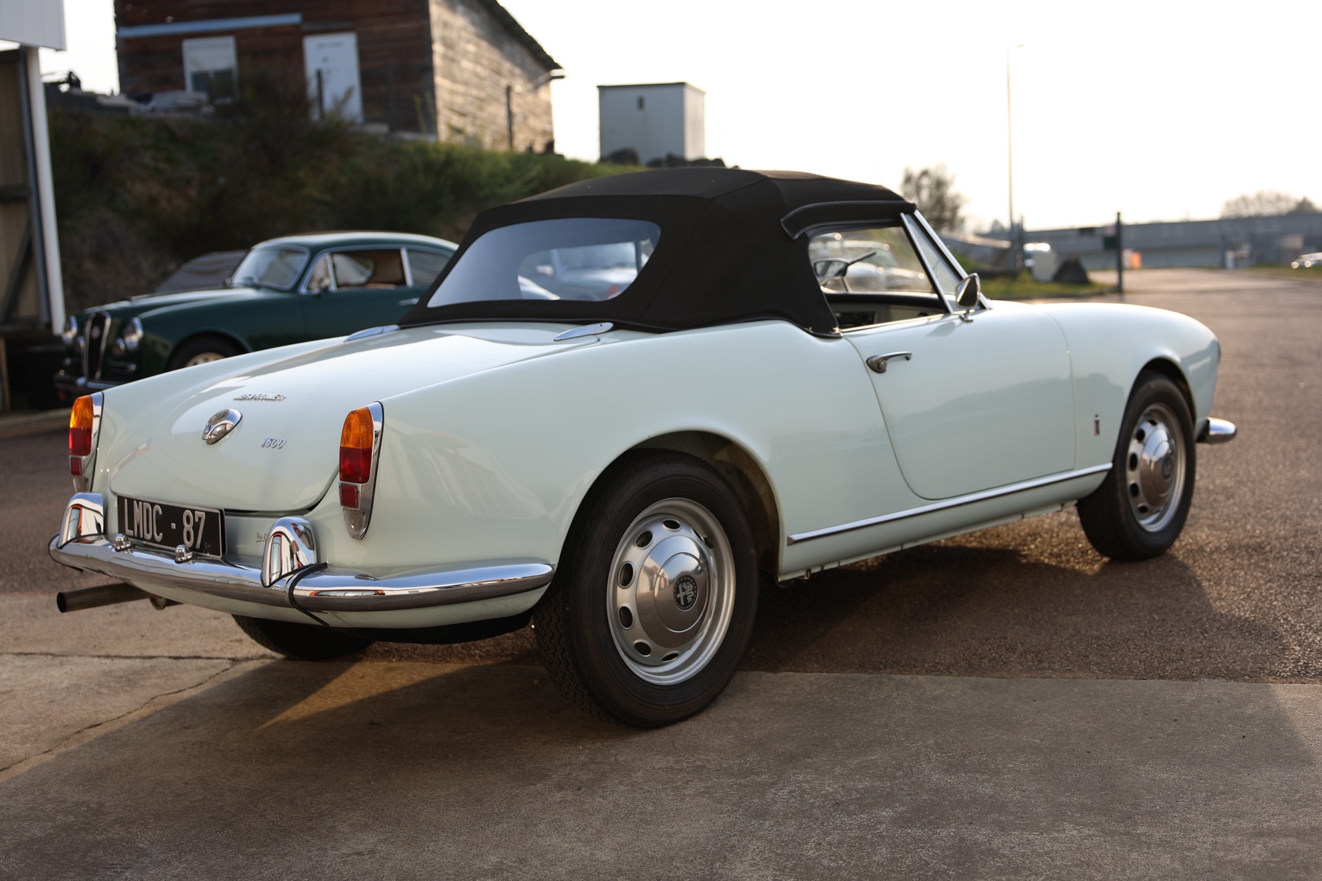 Alfa Roméo Spider Giulia Bleu Ciel 1963 – Image 6