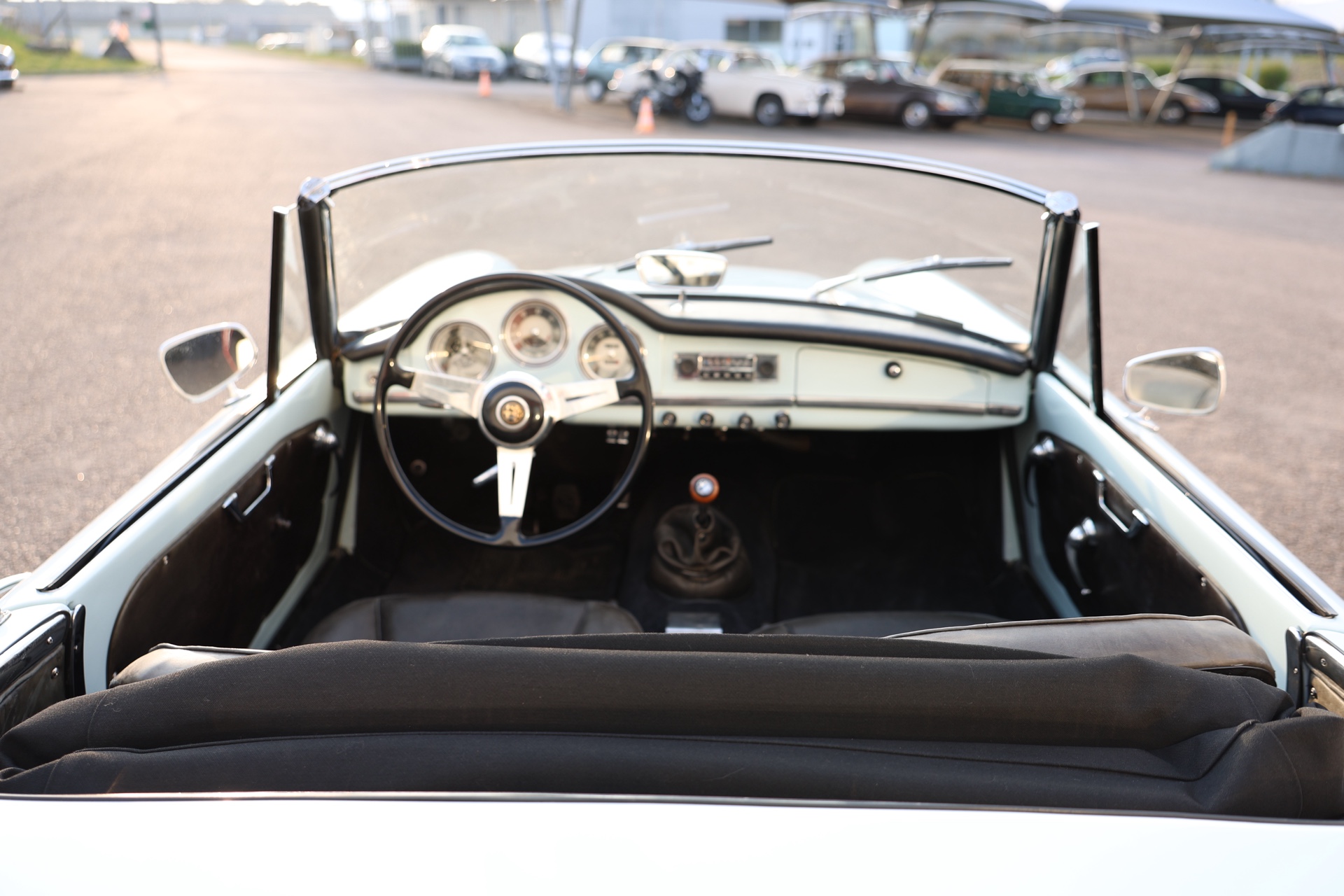 Alfa Roméo Spider Giulia Bleu Ciel 1963 – Image 18