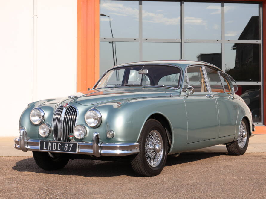 Jaguar MK II 3.8 Vert clair 1960