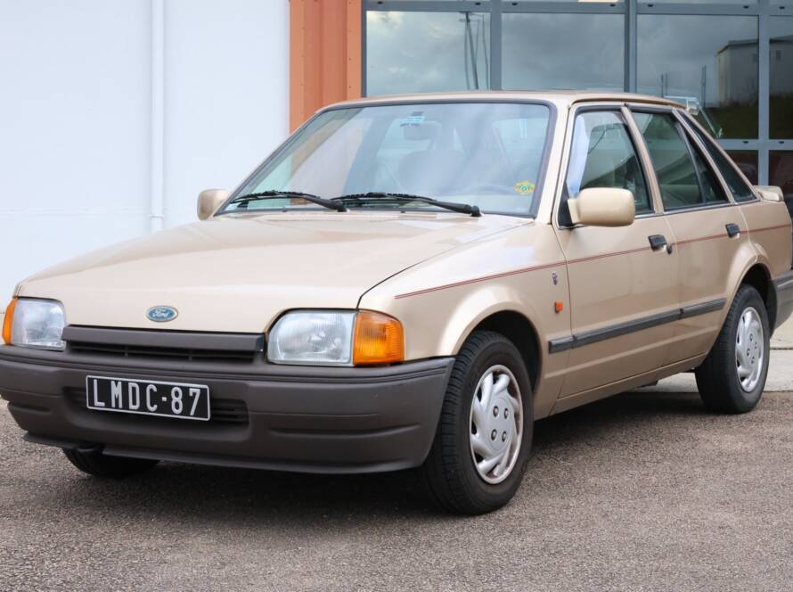 Ford Escort 1.6 Ghia Bronze 1989