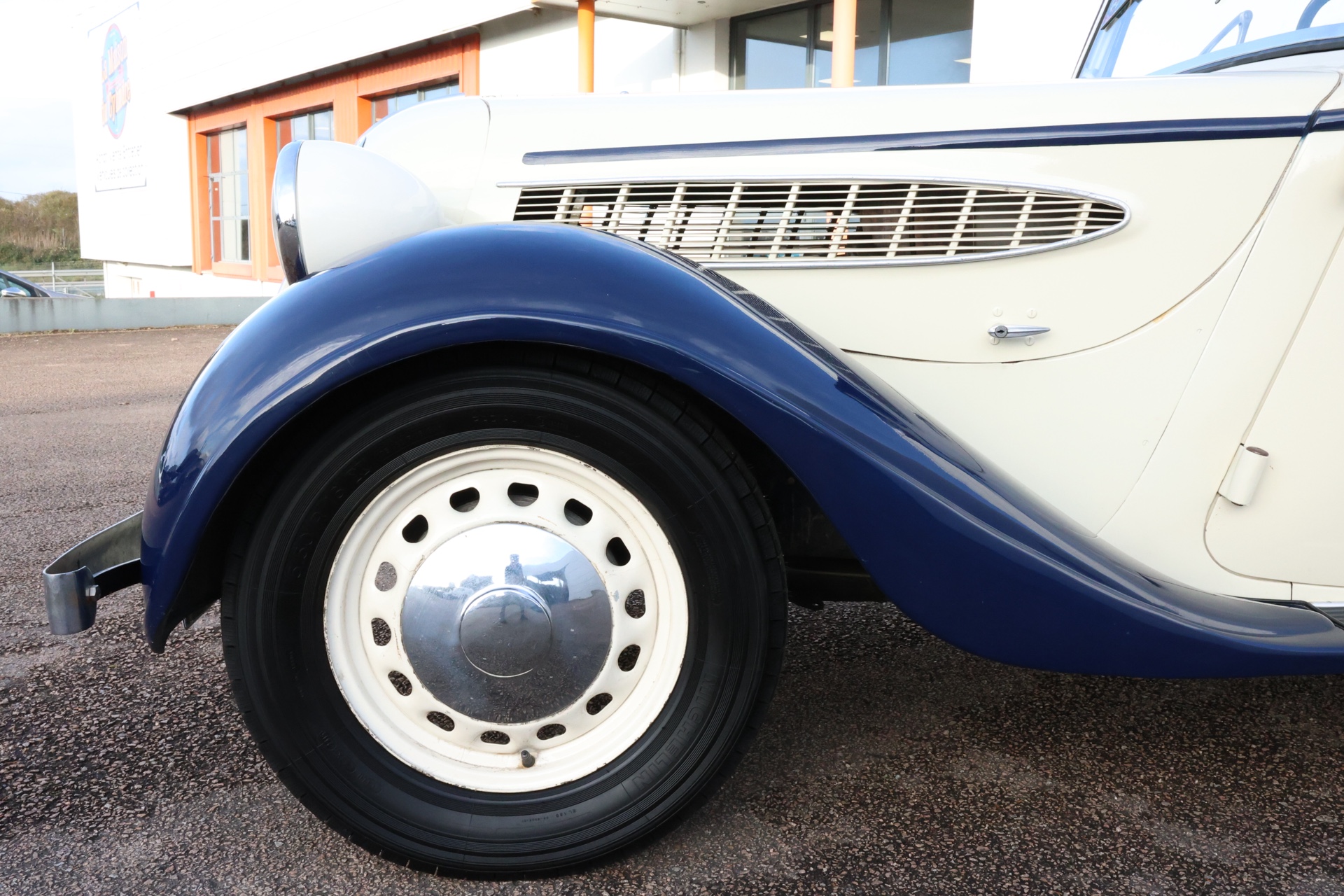 B.MW 329 Cabriolet bi-ton 1936 – Image 18