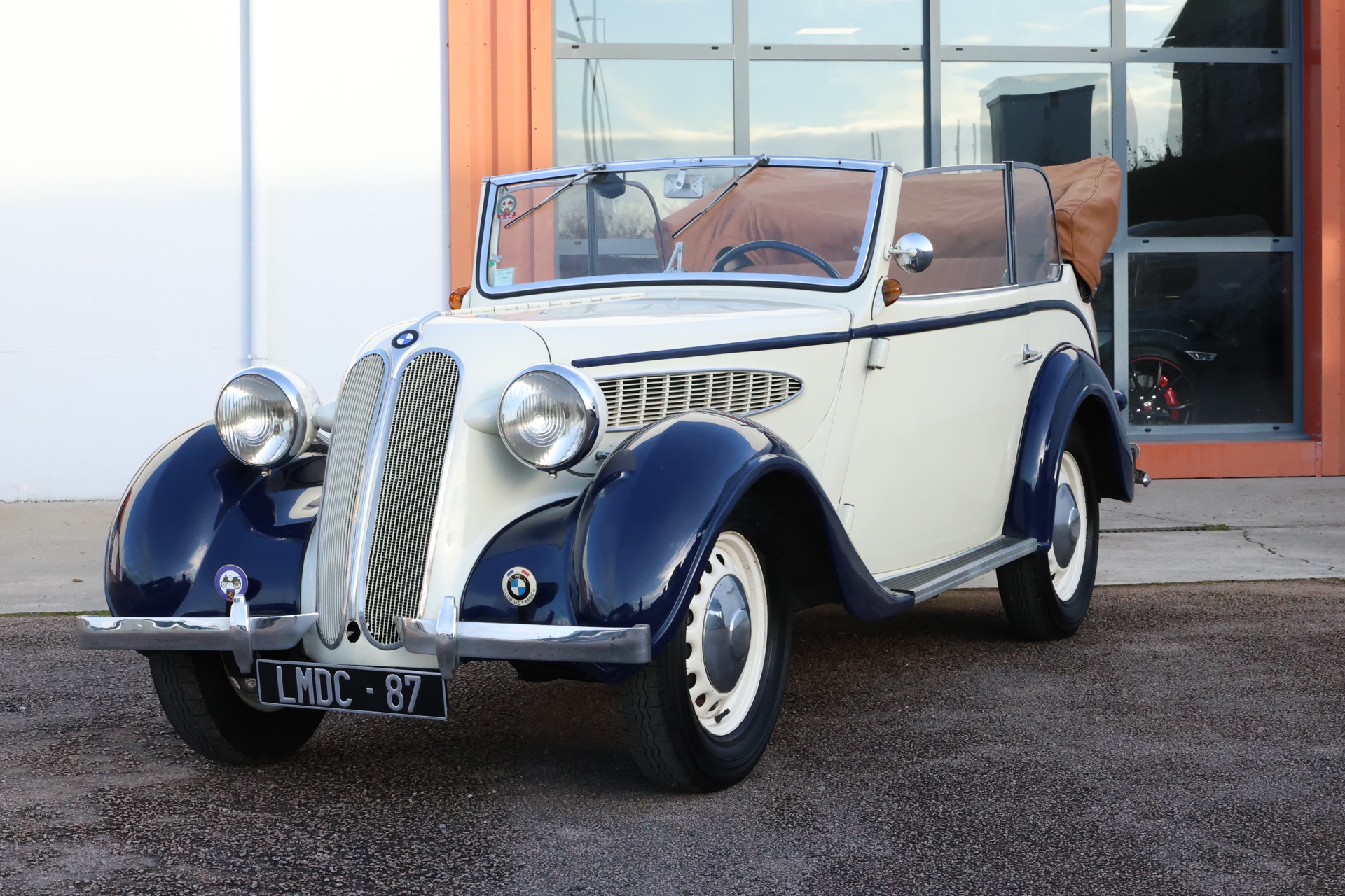 B.MW 329 Cabriolet bi-ton 1936