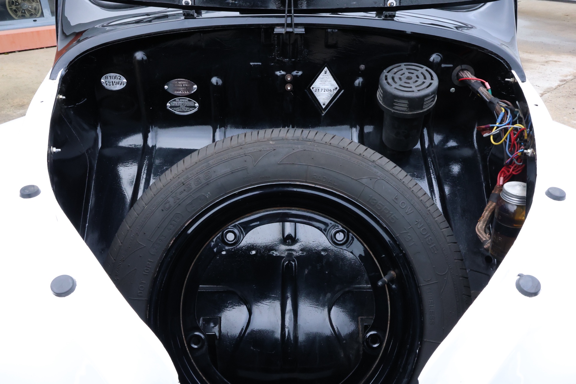 Renault 4CV Pie bicolore 1954 – Image 12