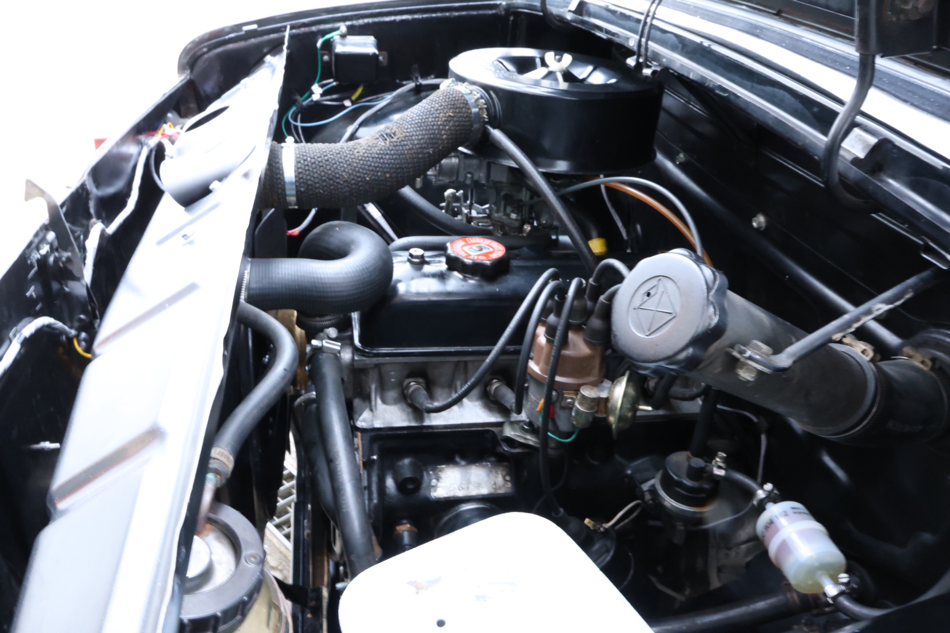 Renault R8 Noire 1966 – Image 20