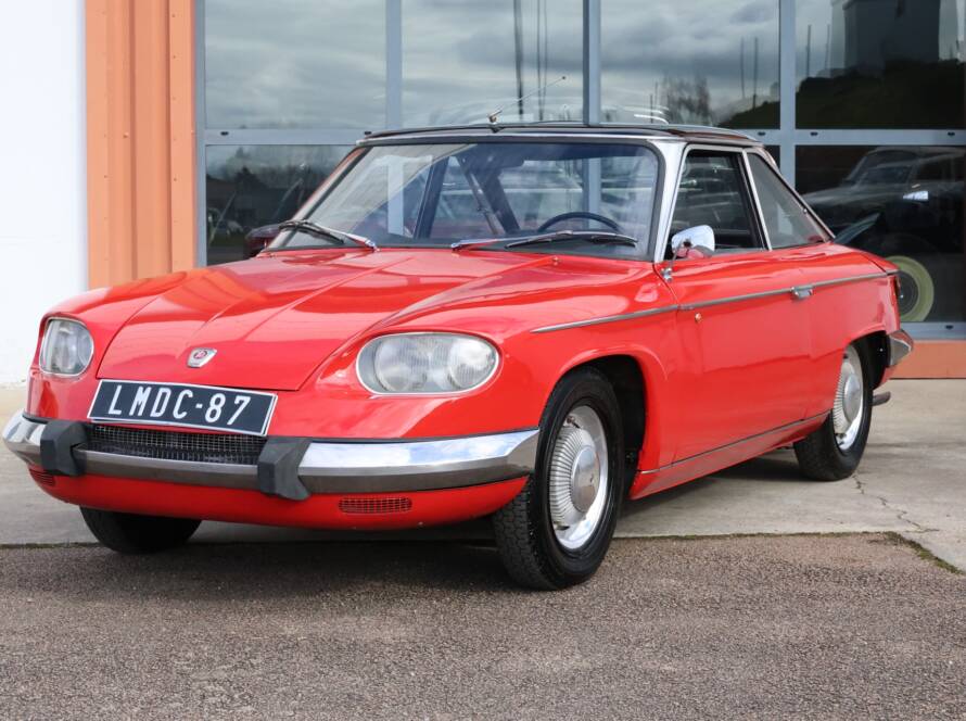 Panhard 24 CT Rouge 1964