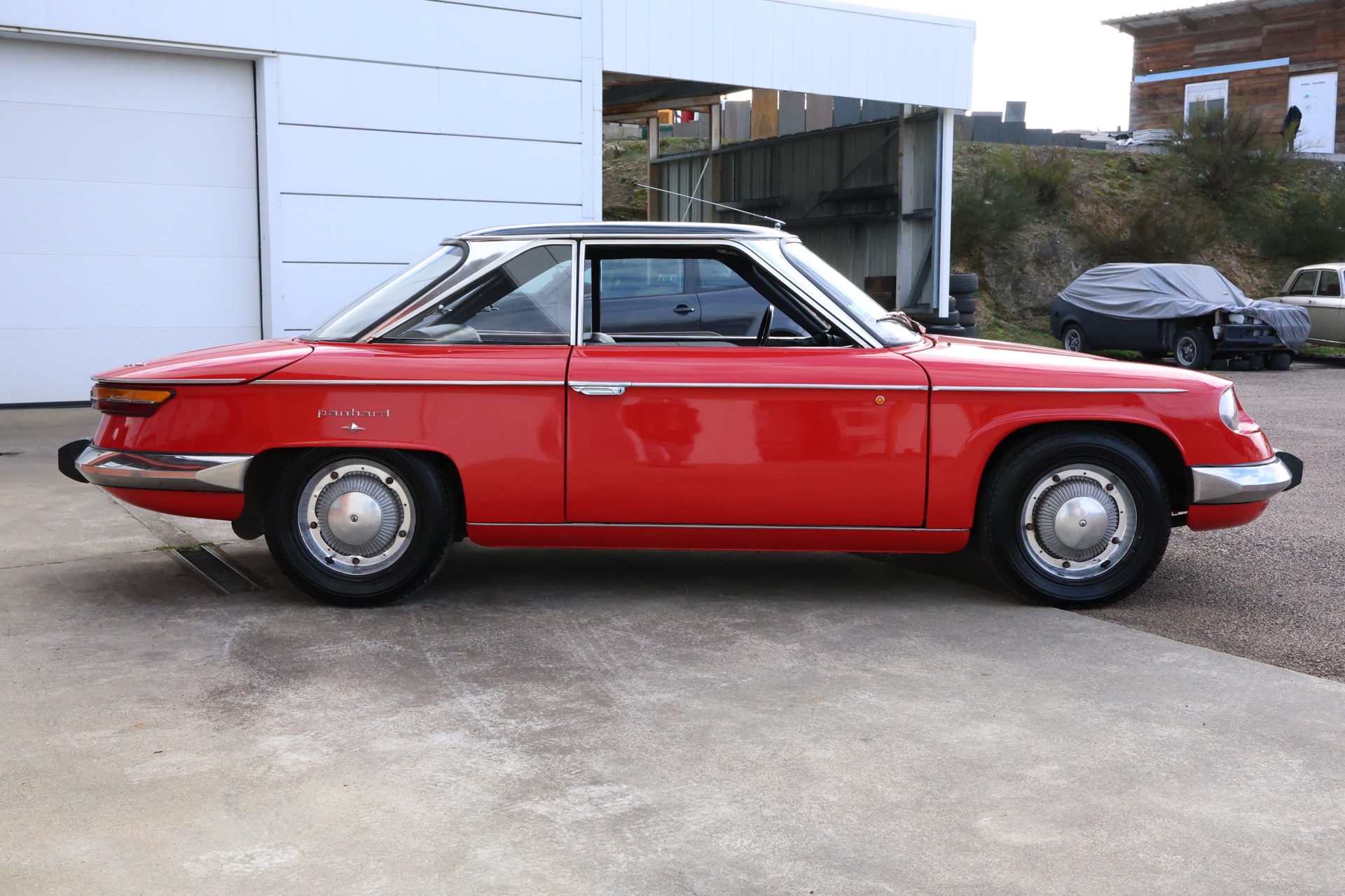 Panhard 24 CT Rouge 1964 – Image 5