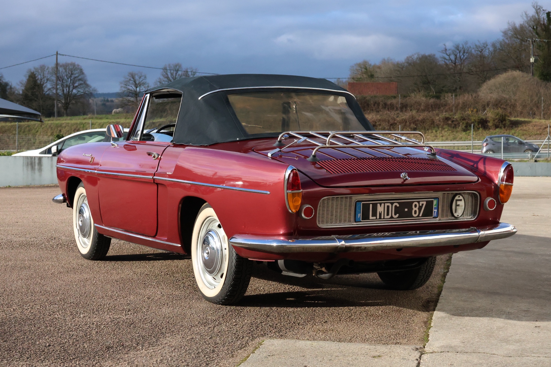 Renault Floride S Cabriolet Bordeaux 1962 – Image 12
