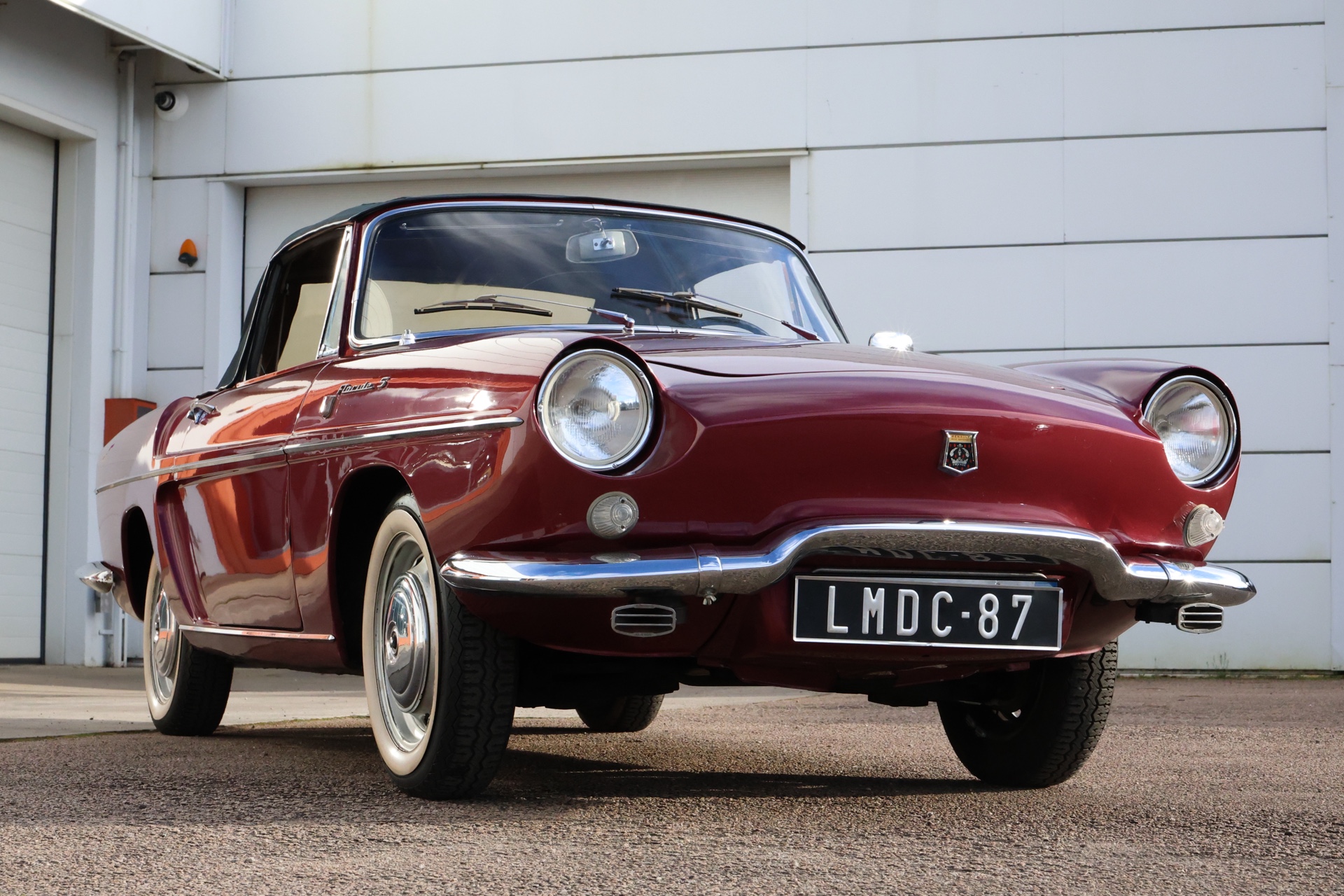 Renault Floride S Cabriolet Bordeaux 1962 – Image 3