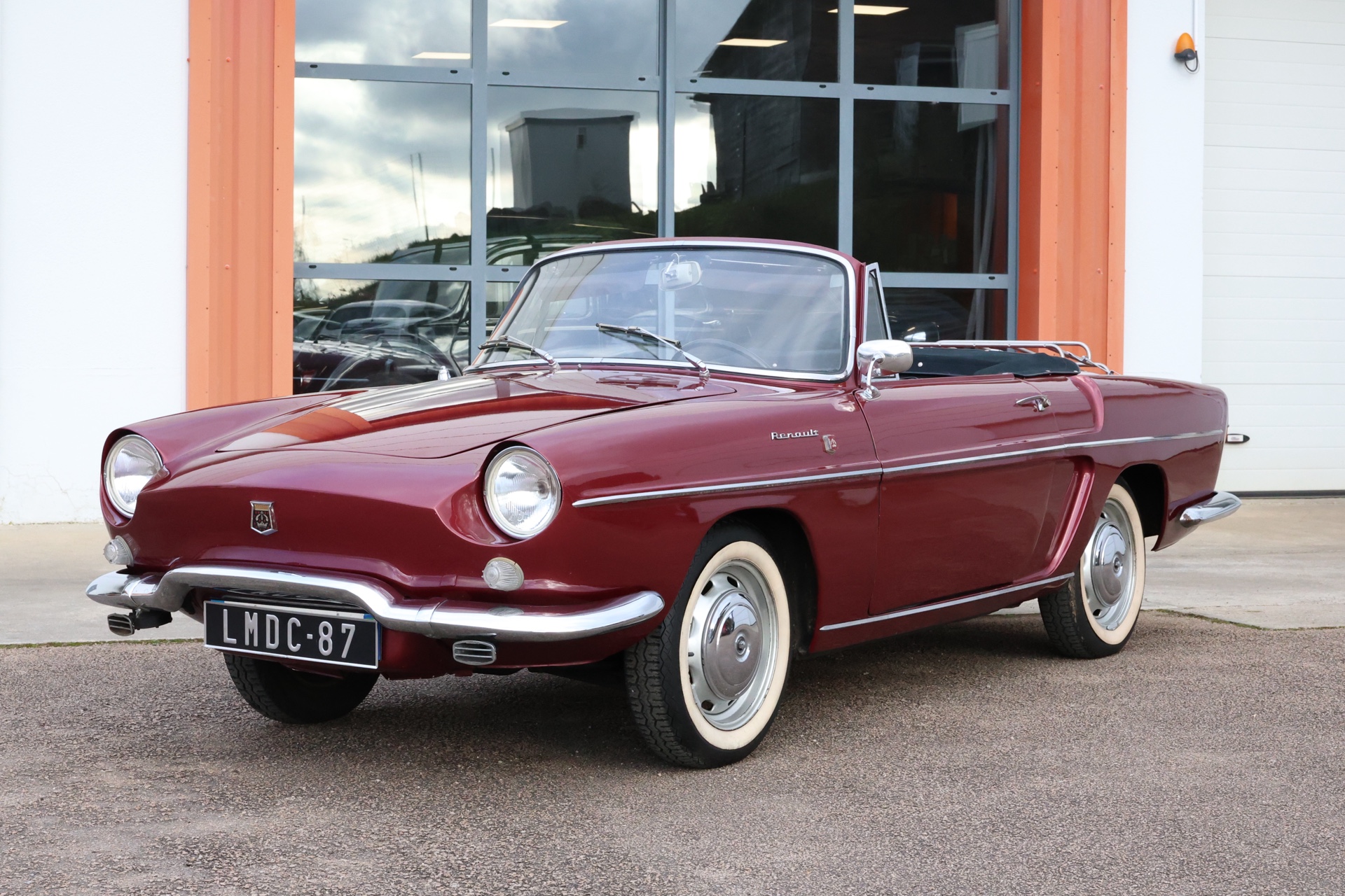 Renault Floride S Cabriolet Bordeaux 1962 – Image 7