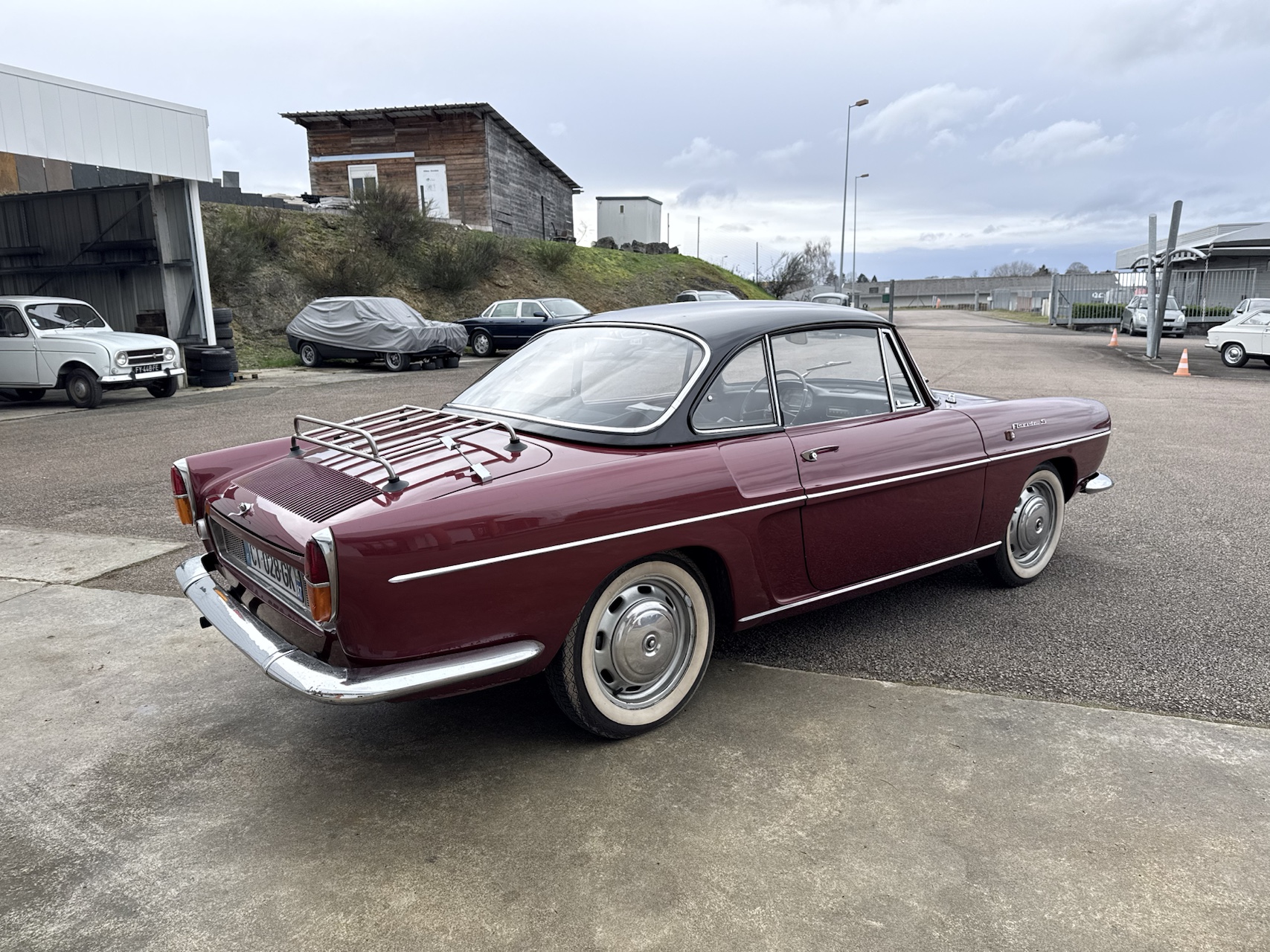 Renault Floride S Cabriolet Bordeaux 1962 – Image 4