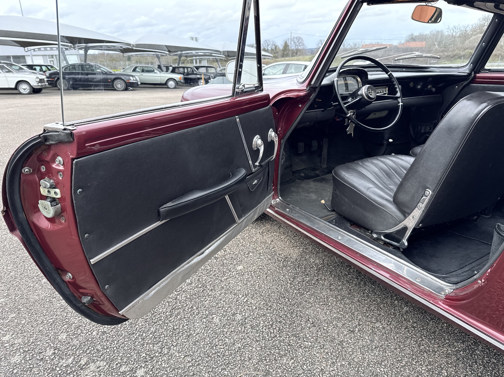 Renault Floride S Cabriolet Bordeaux 1962 – Image 15