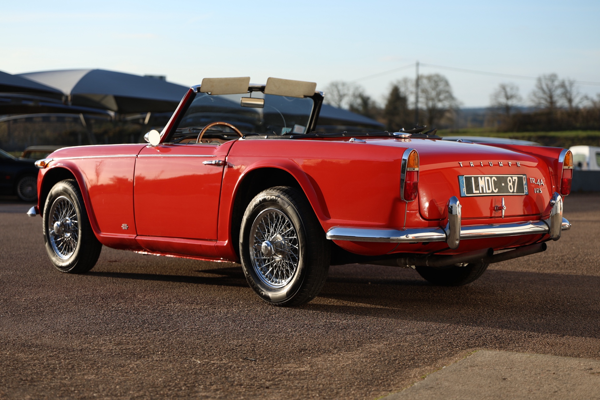 Triumph TR4 A IRS Cabriolet Rouge 1965 – Image 10