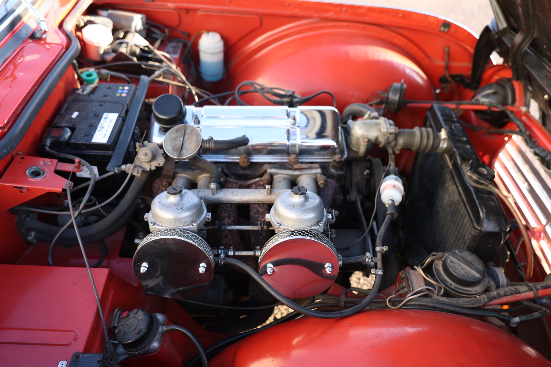 Triumph TR4 A IRS Cabriolet Rouge 1965 – Image 25