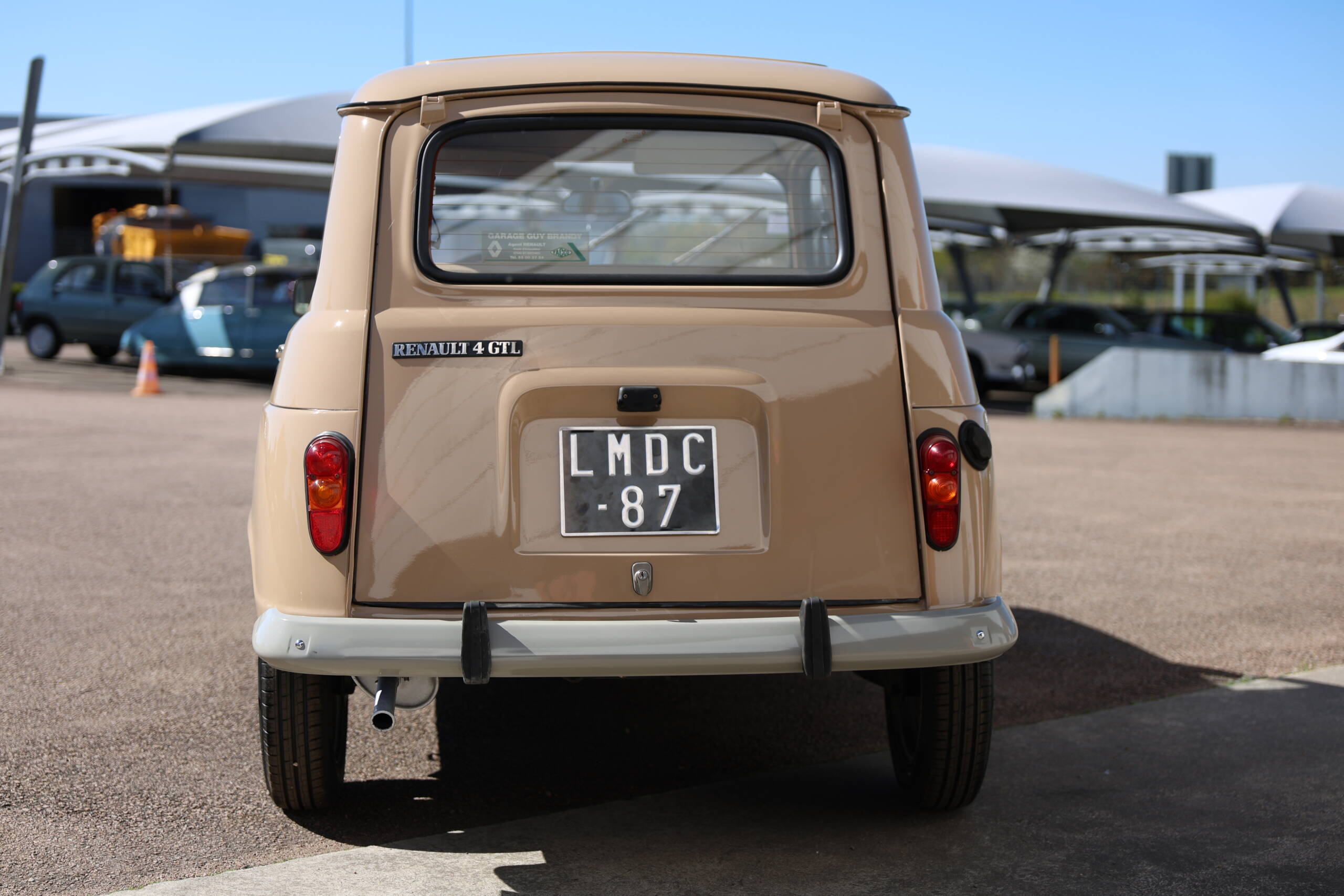 Renault 4l GTL Clan Beige 1985 – Image 29