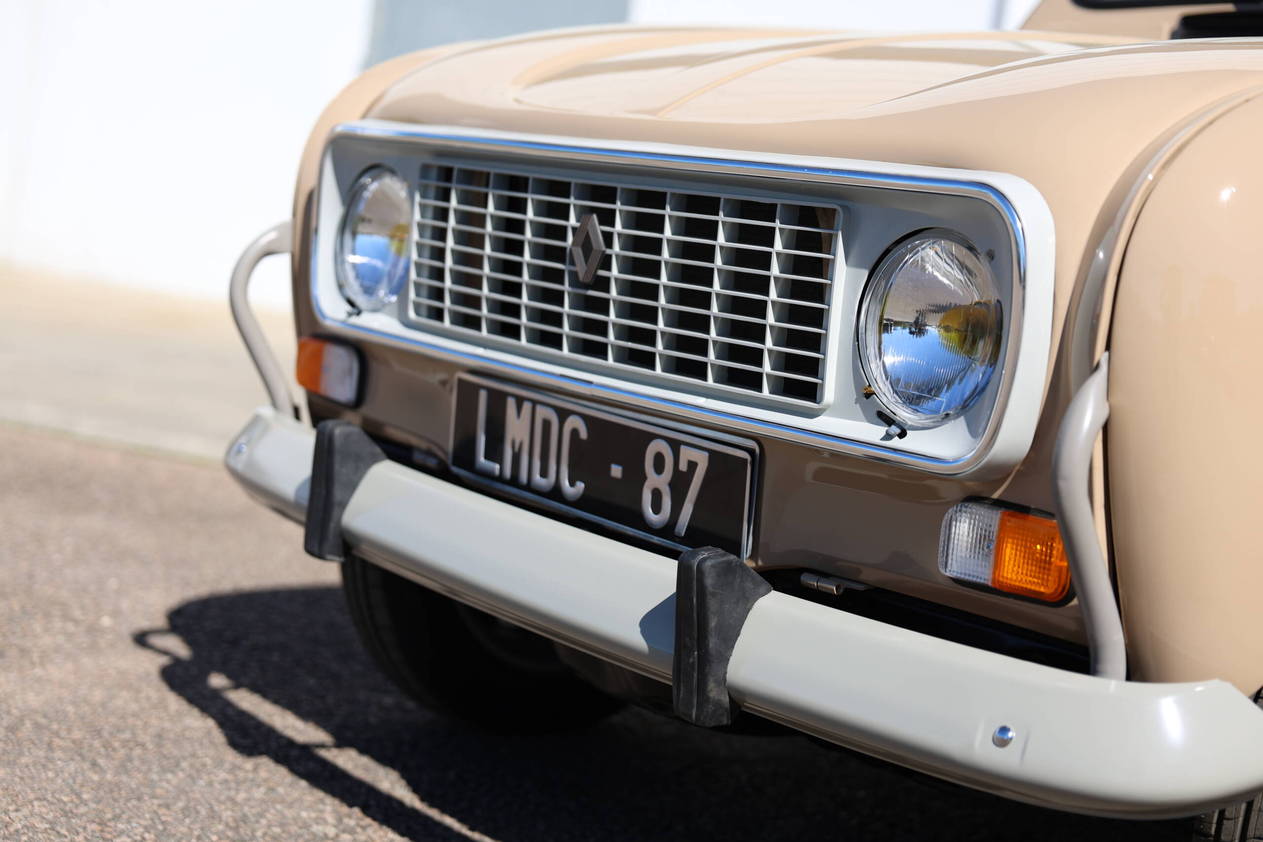 Renault 4l GTL Clan Beige 1985 – Image 11