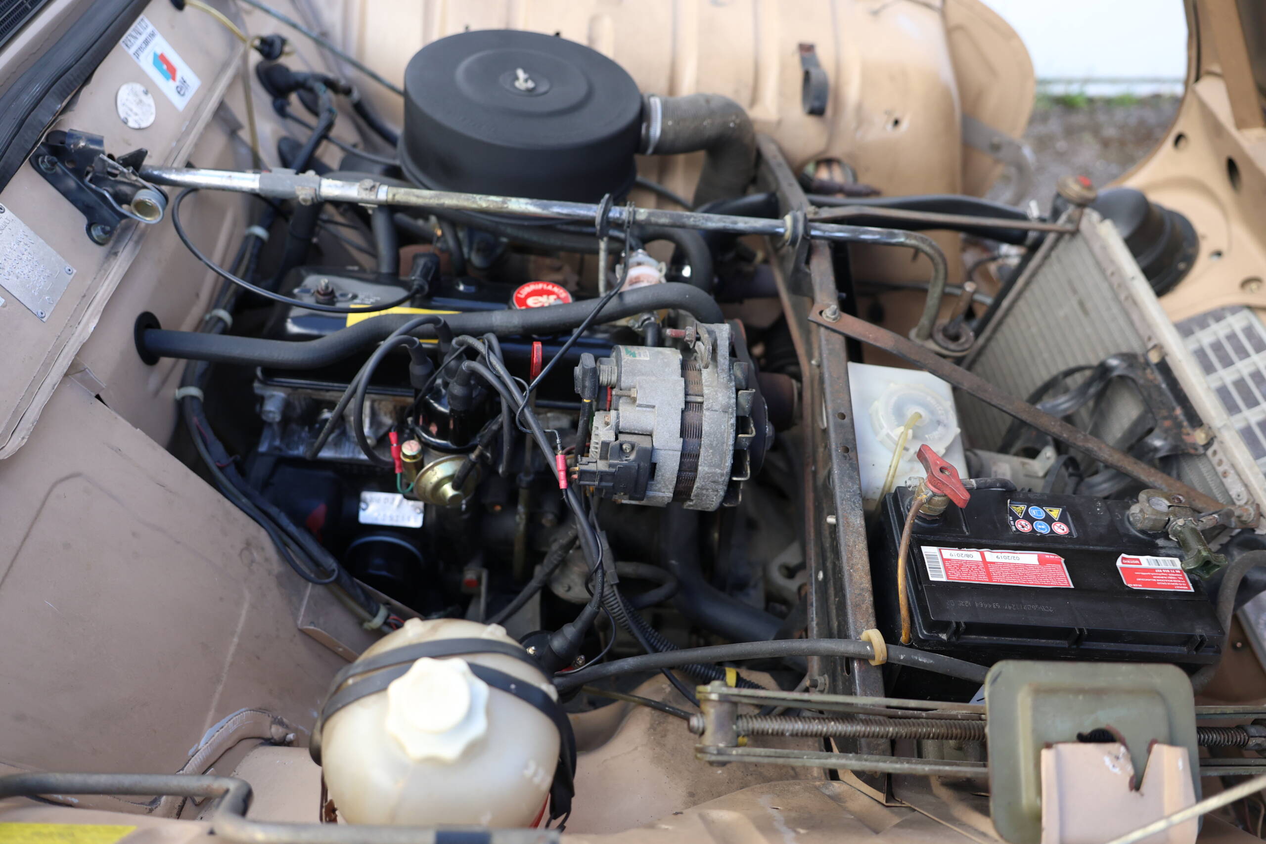 Renault 4l GTL Clan Beige 1985 – Image 21