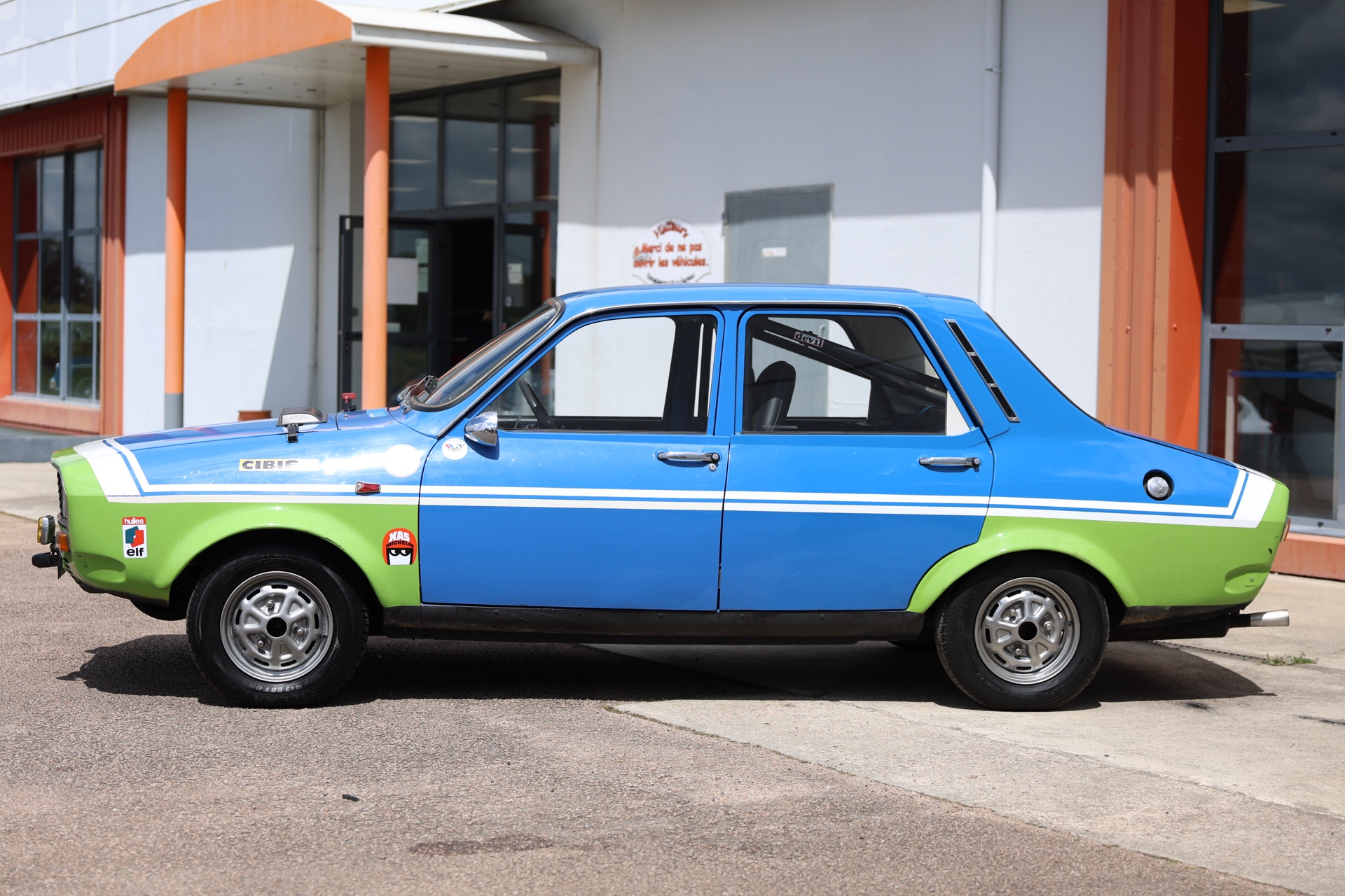 Renault R12 Gordini pré-série bicolore 1971 – Image 4