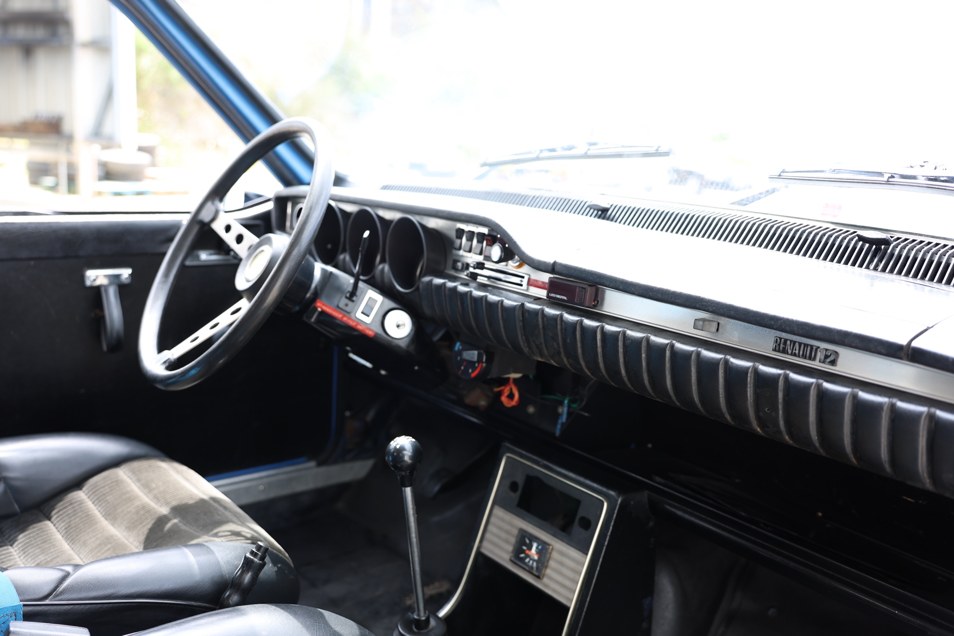 Renault R12 Gordini pré-série bicolore 1971 – Image 21