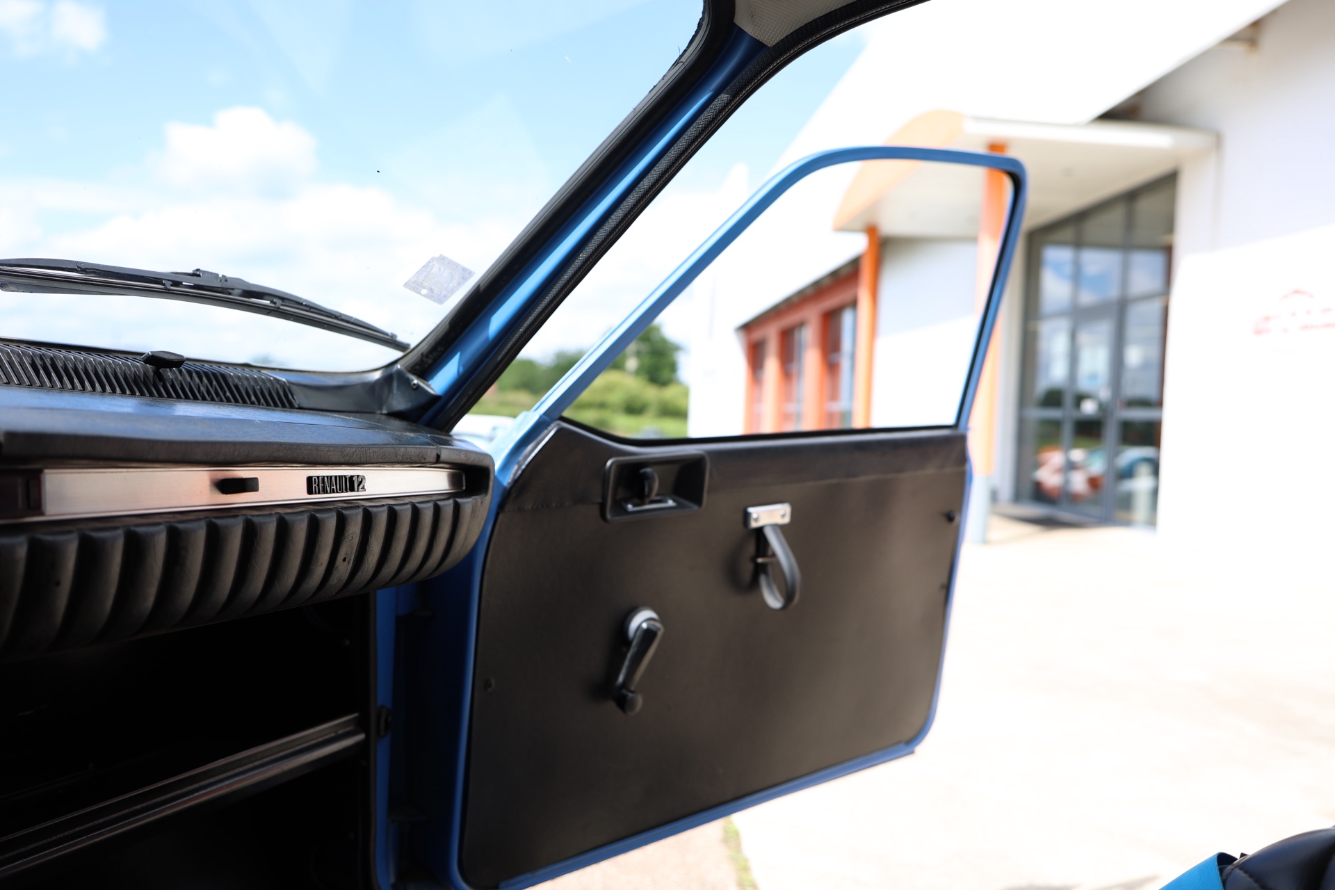 Renault R12 Gordini pré-série bicolore 1971 – Image 23