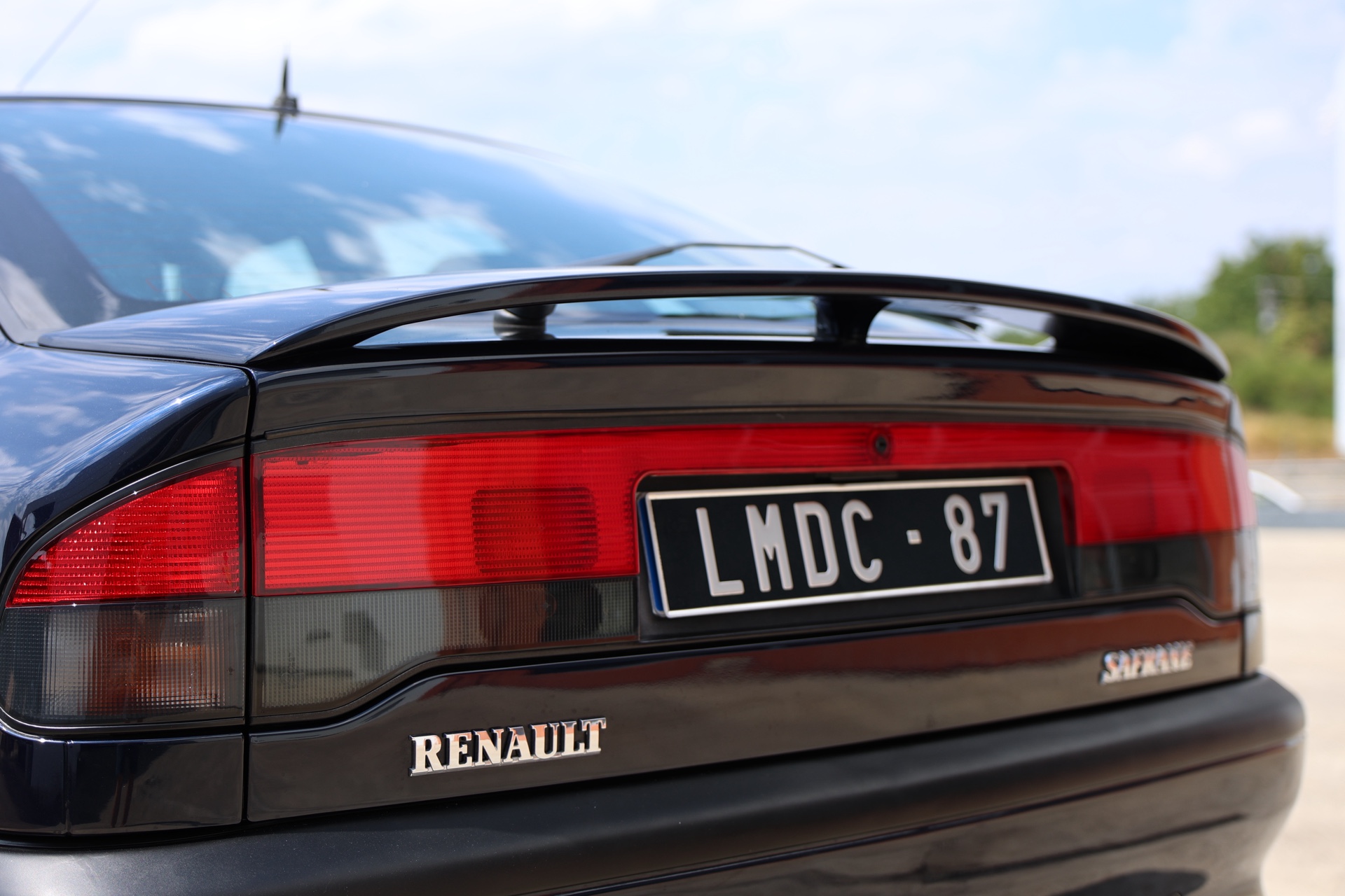 Renault Safrane Biturbo Baccara Bleue 1994 – Image 11