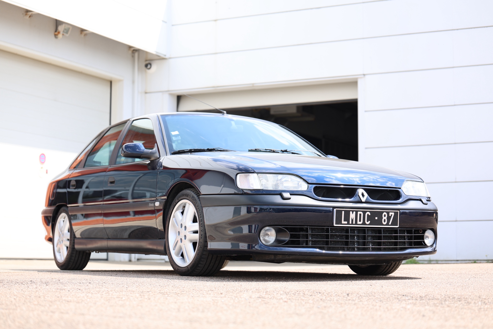 Renault Safrane Biturbo Baccara Bleue 1994 – Image 2