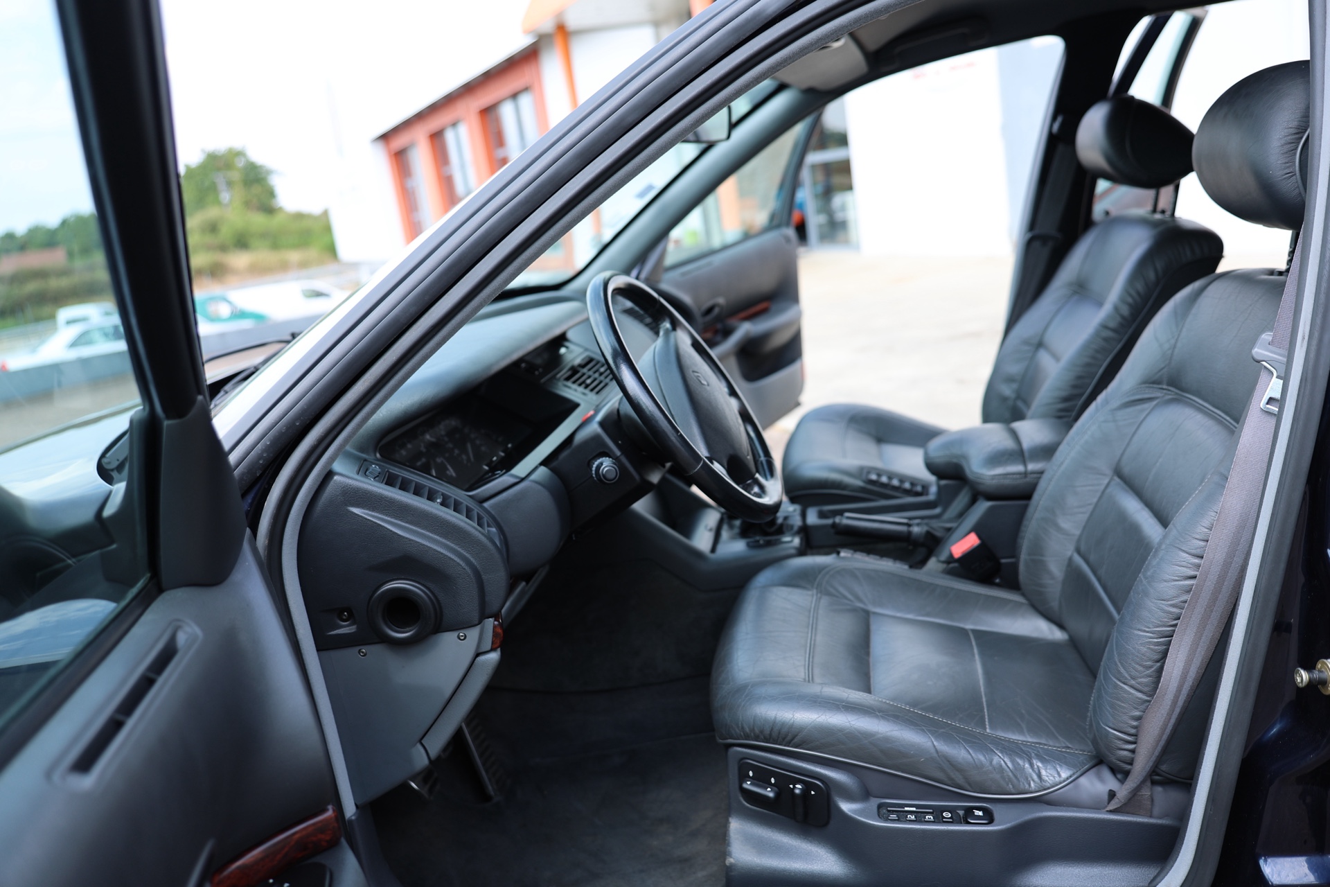 Renault Safrane Biturbo Baccara Bleue 1994 – Image 13