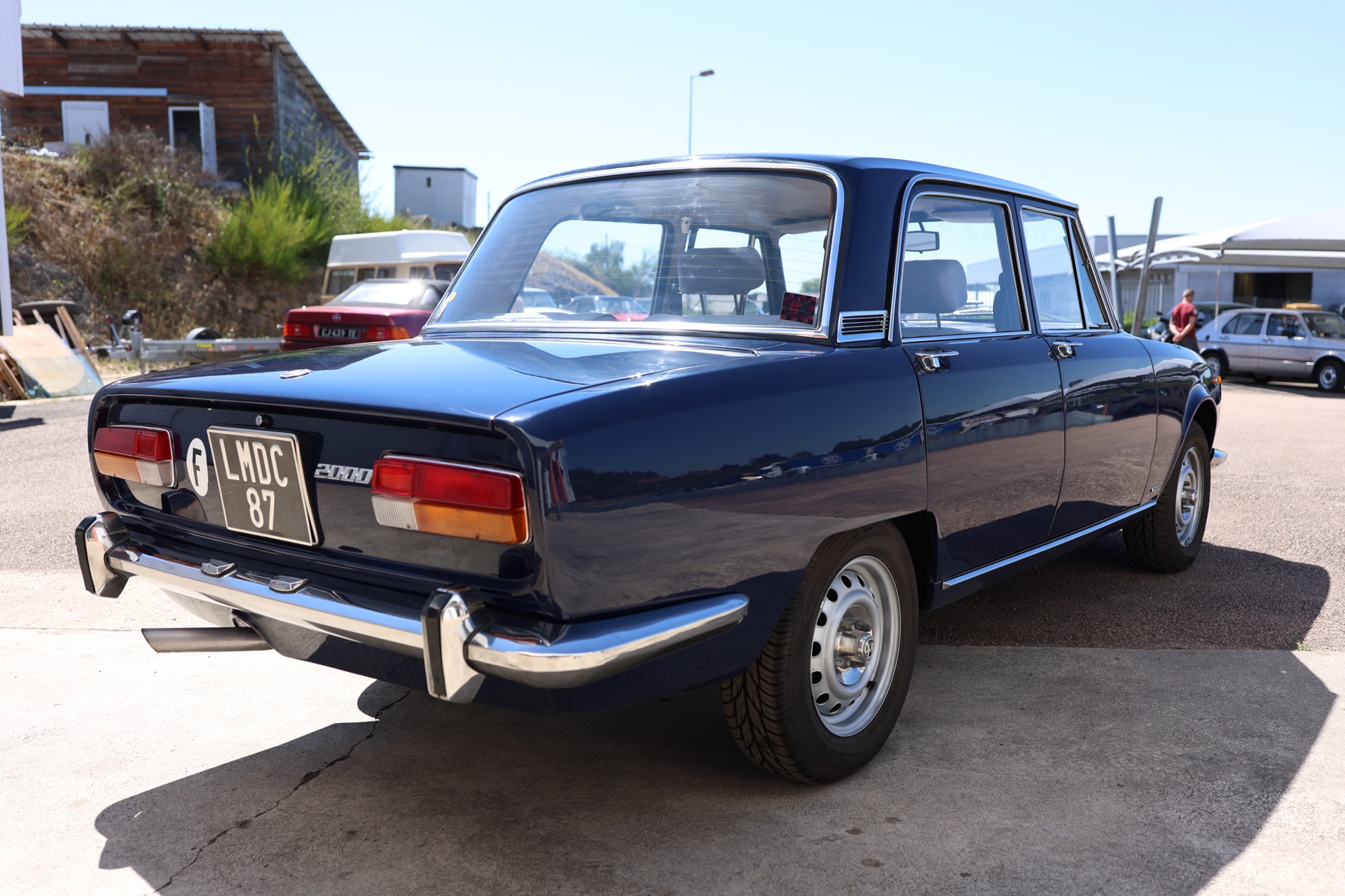 Alfa Roméo 2000 Berlina Bleu 1971 – Image 7
