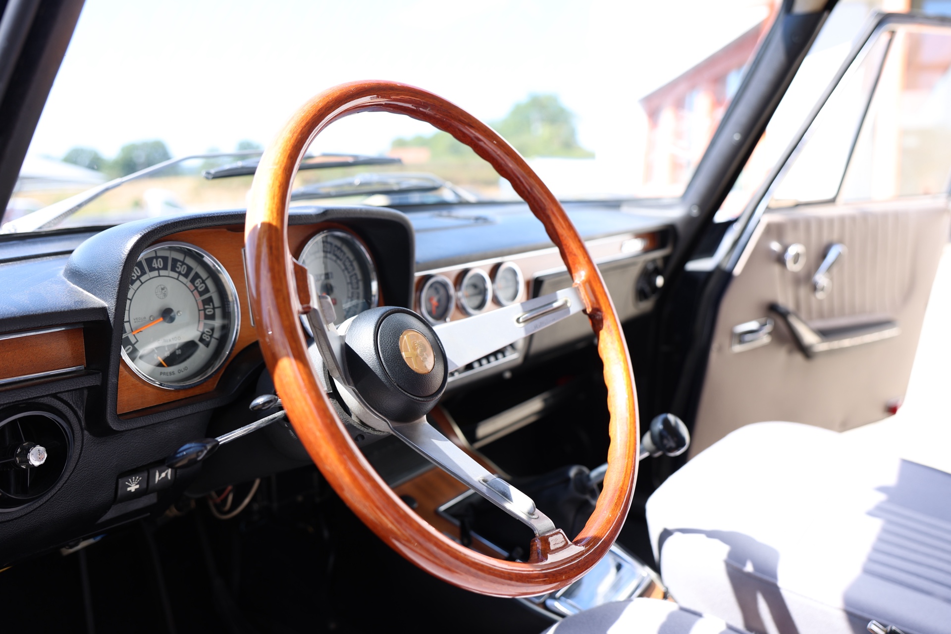 Alfa Roméo 2000 Berlina Bleu 1971 – Image 17