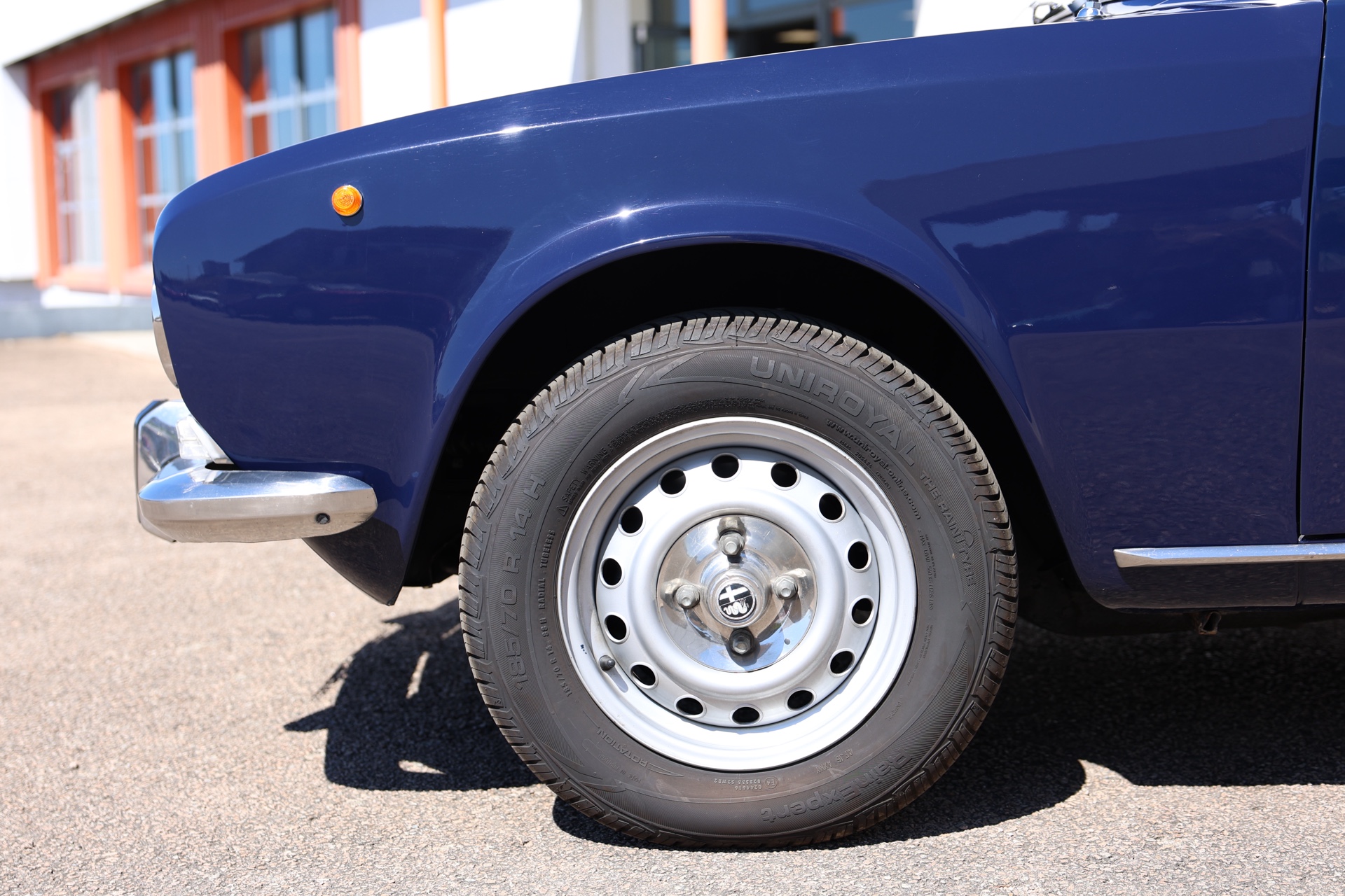 Alfa Roméo 2000 Berlina Bleu 1971 – Image 9