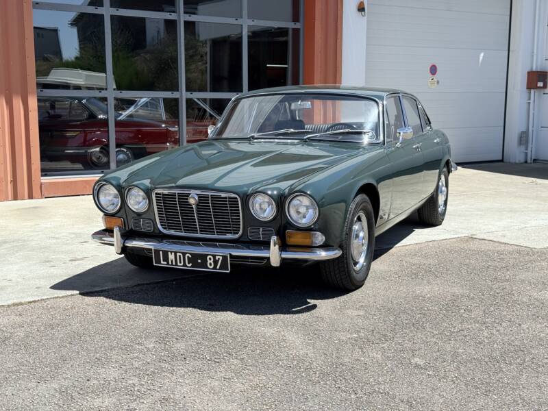 Jaguar XJ6  4.2 Série 1 British Racing Green 1970