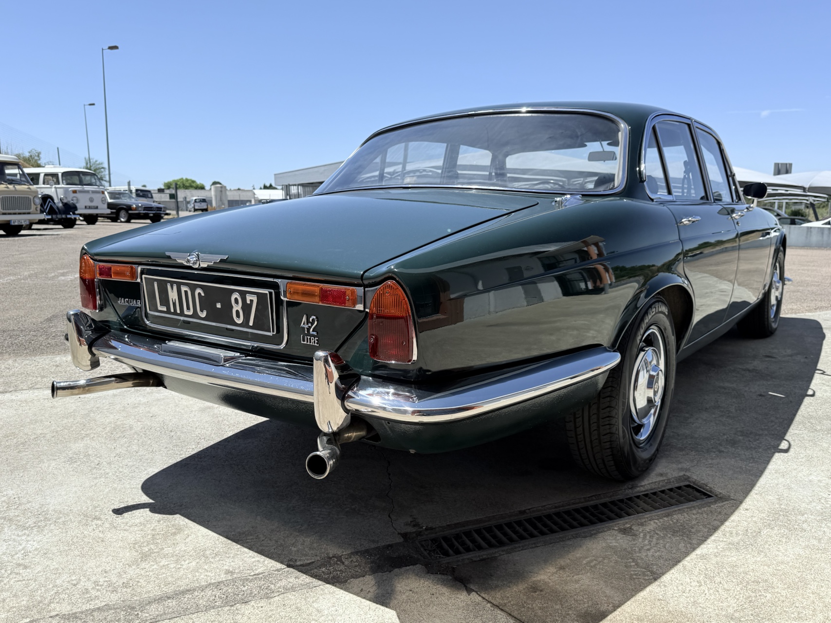 Jaguar XJ6 4.2 Série 1 British Racing Green 1970 – Image 7