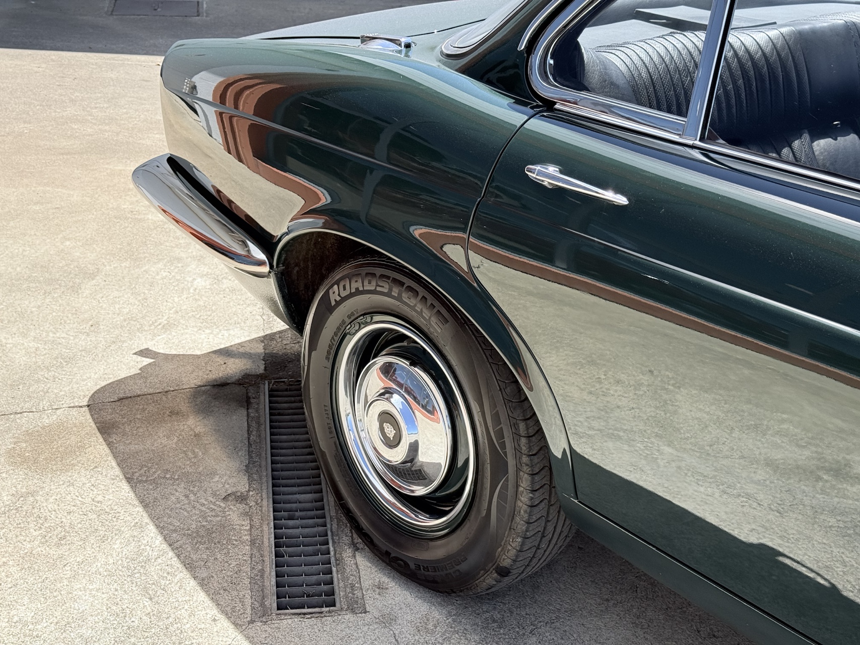 Jaguar XJ6 4.2 Série 1 British Racing Green 1970 – Image 10