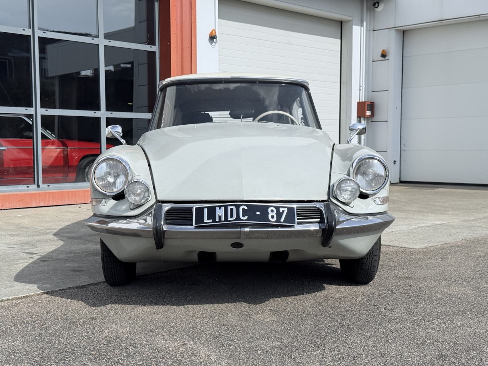 Citroën ID 19 Blanche 1964 – Image 4