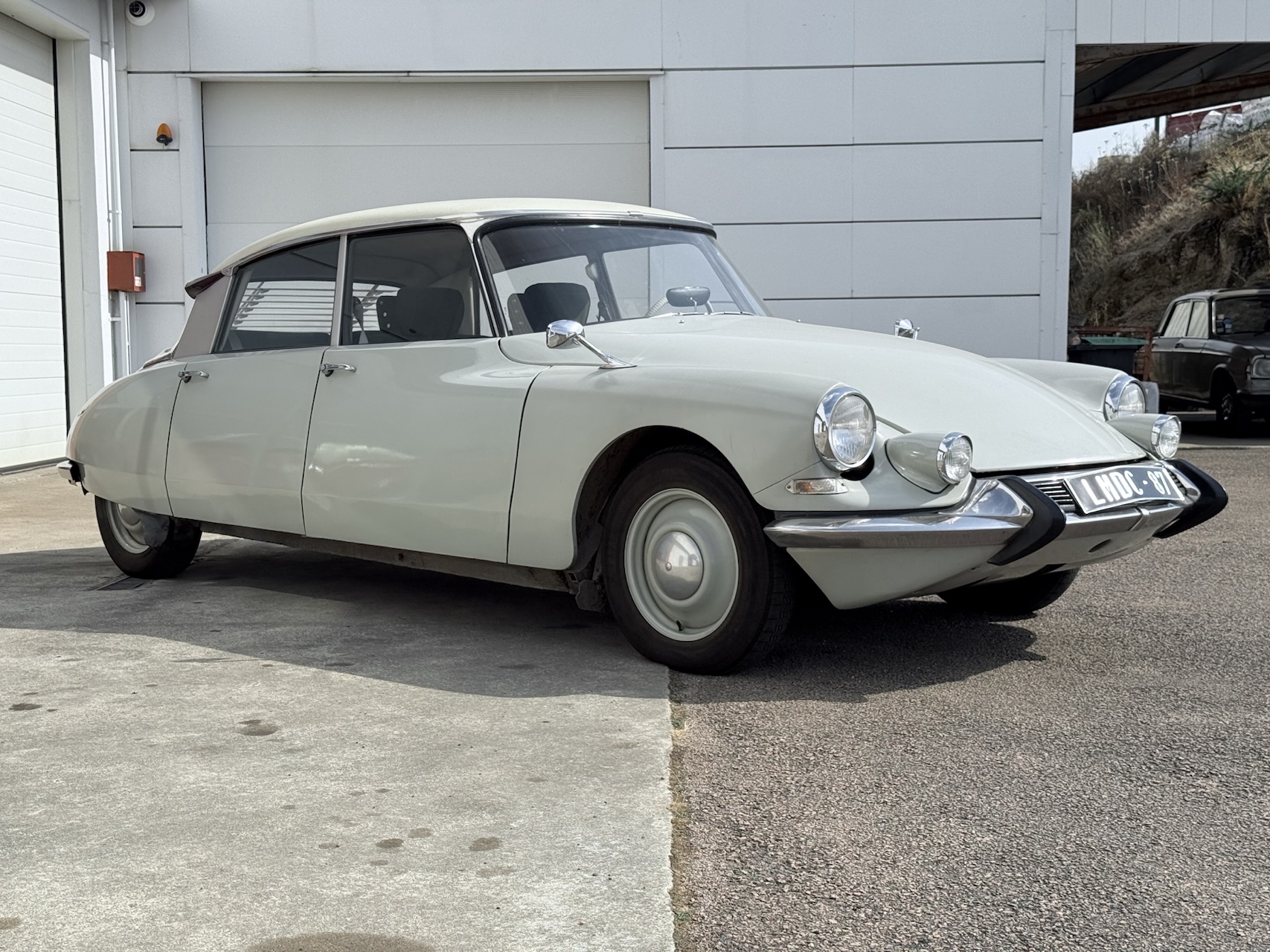 Citroën ID 19 Blanche 1964 – Image 2