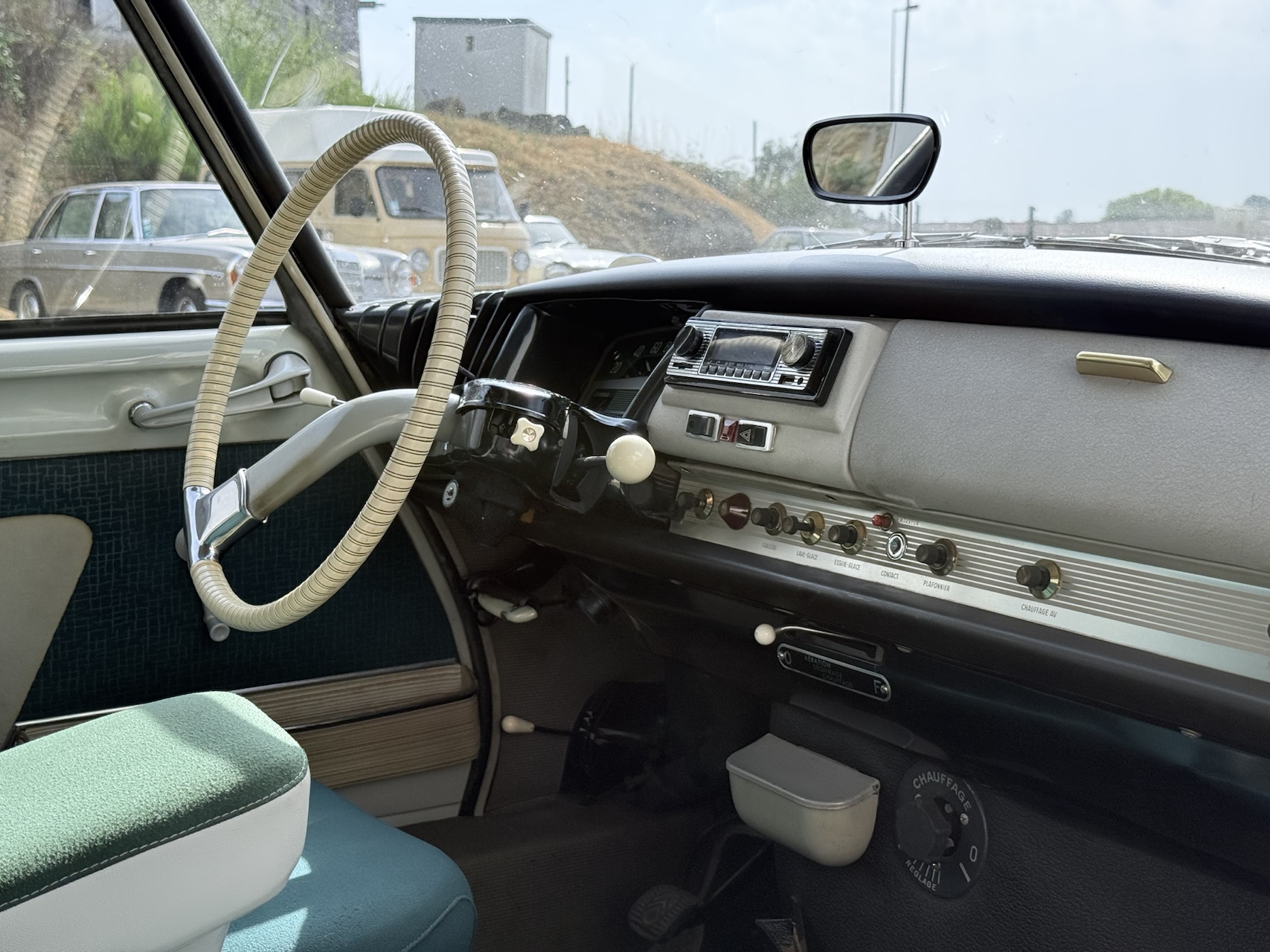 Citroën ID 19 Blanche 1964 – Image 15