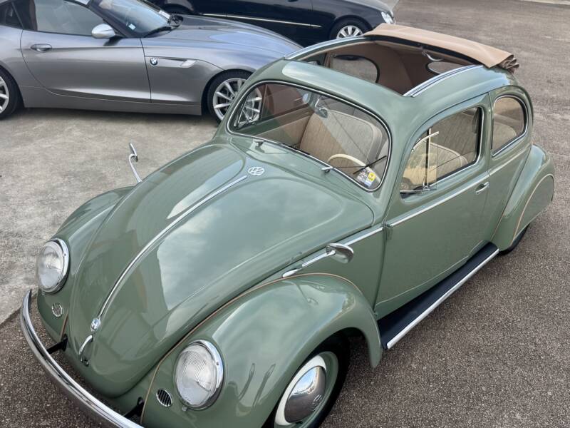 VW Coccinelle Ovale découvrable