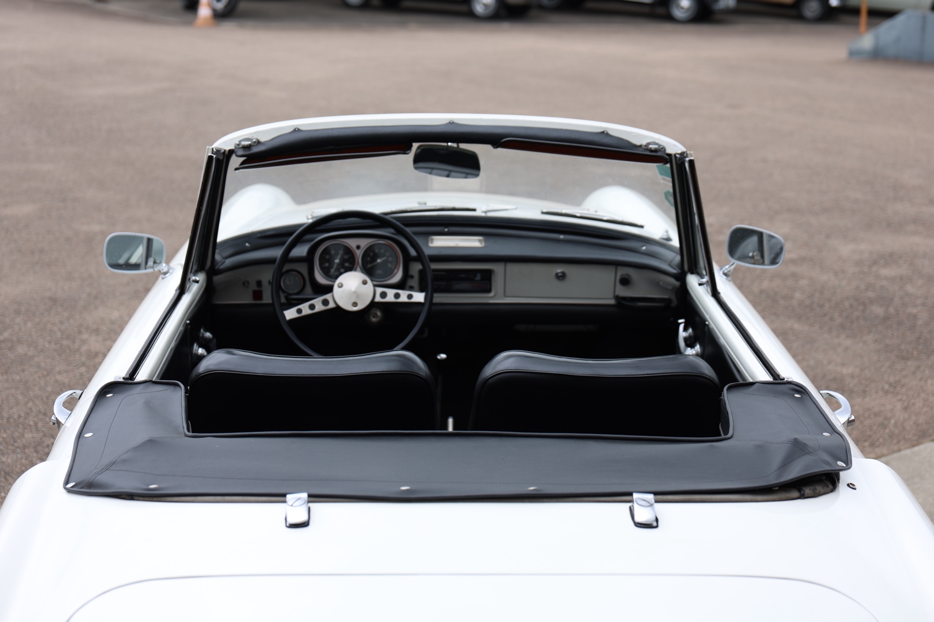 Renault Caravelle 1100 Cabriolet Blanche 1965 – Image 22