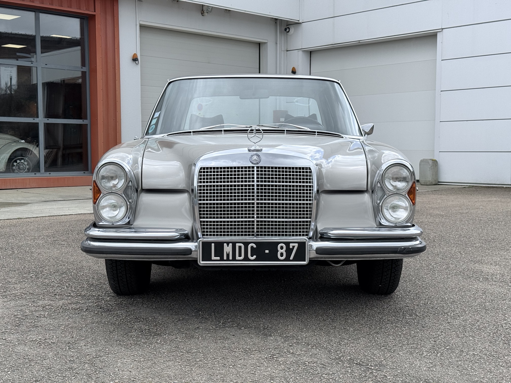 Mercedes 300 SEL 3.5 Type W109 Marron 1972 – Image 3