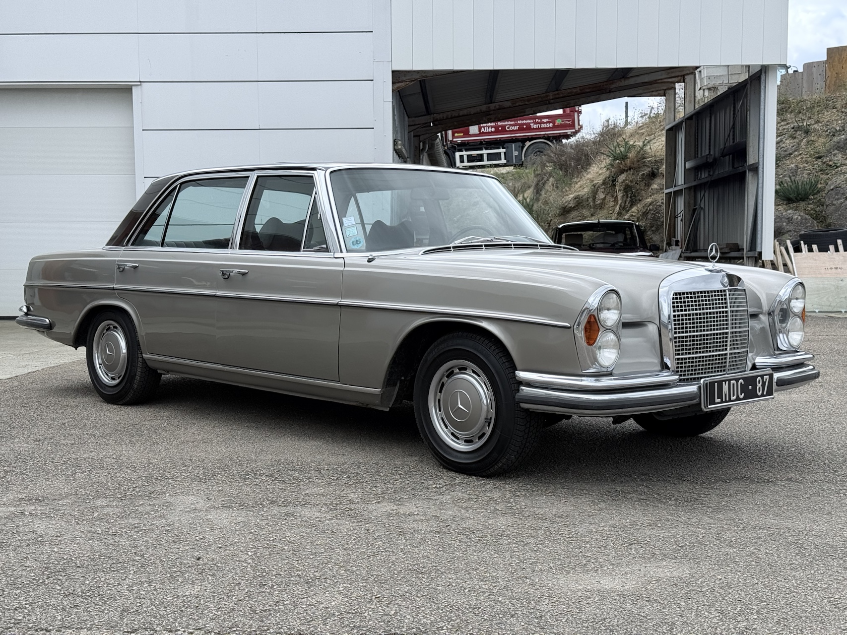 Mercedes 300 SEL 3.5 Type W109 Marron 1972 – Image 4