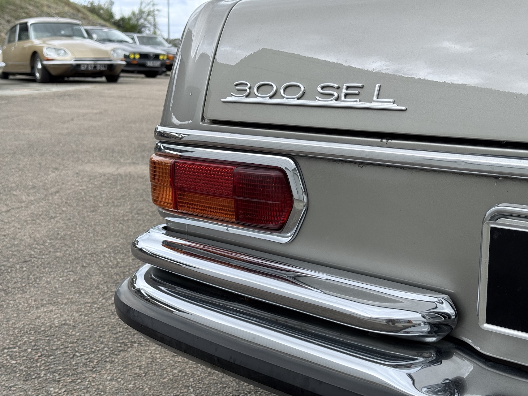 Mercedes 300 SEL 3.5 Type W109 Marron 1972 – Image 9