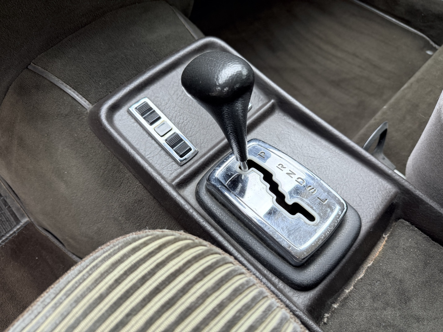 Mercedes 300 SEL 3.5 Type W109 Marron 1972 – Image 18