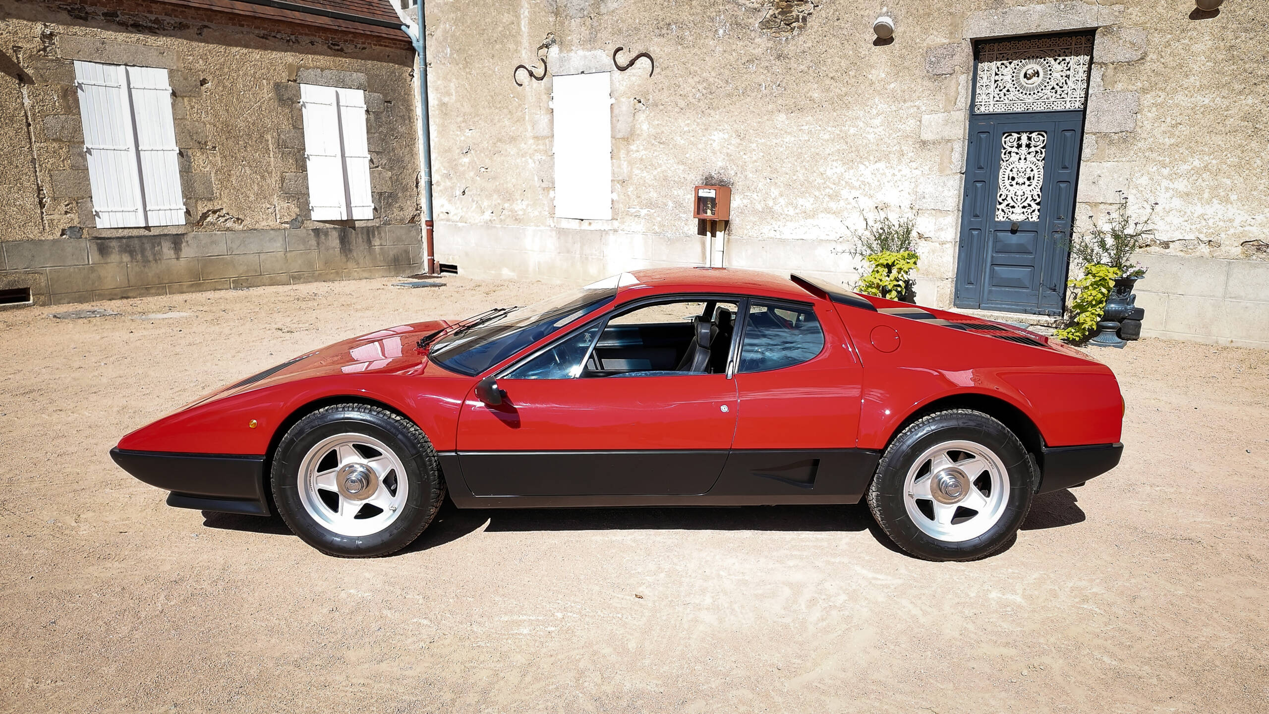 Ferrari 512 BBi Rosso Corsa 1983 – Image 23