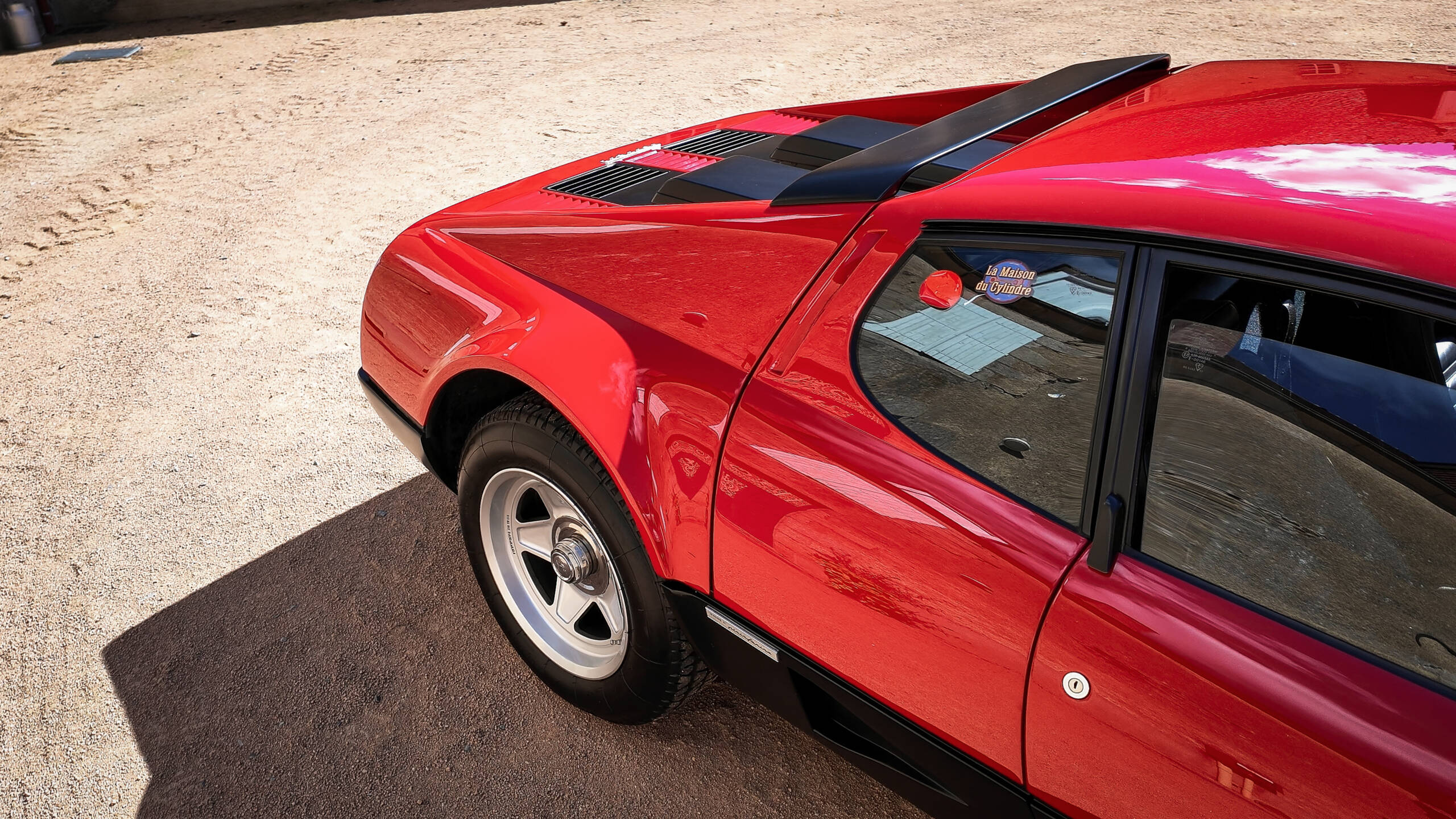 Ferrari 512 BBi Rosso Corsa 1983 – Image 21