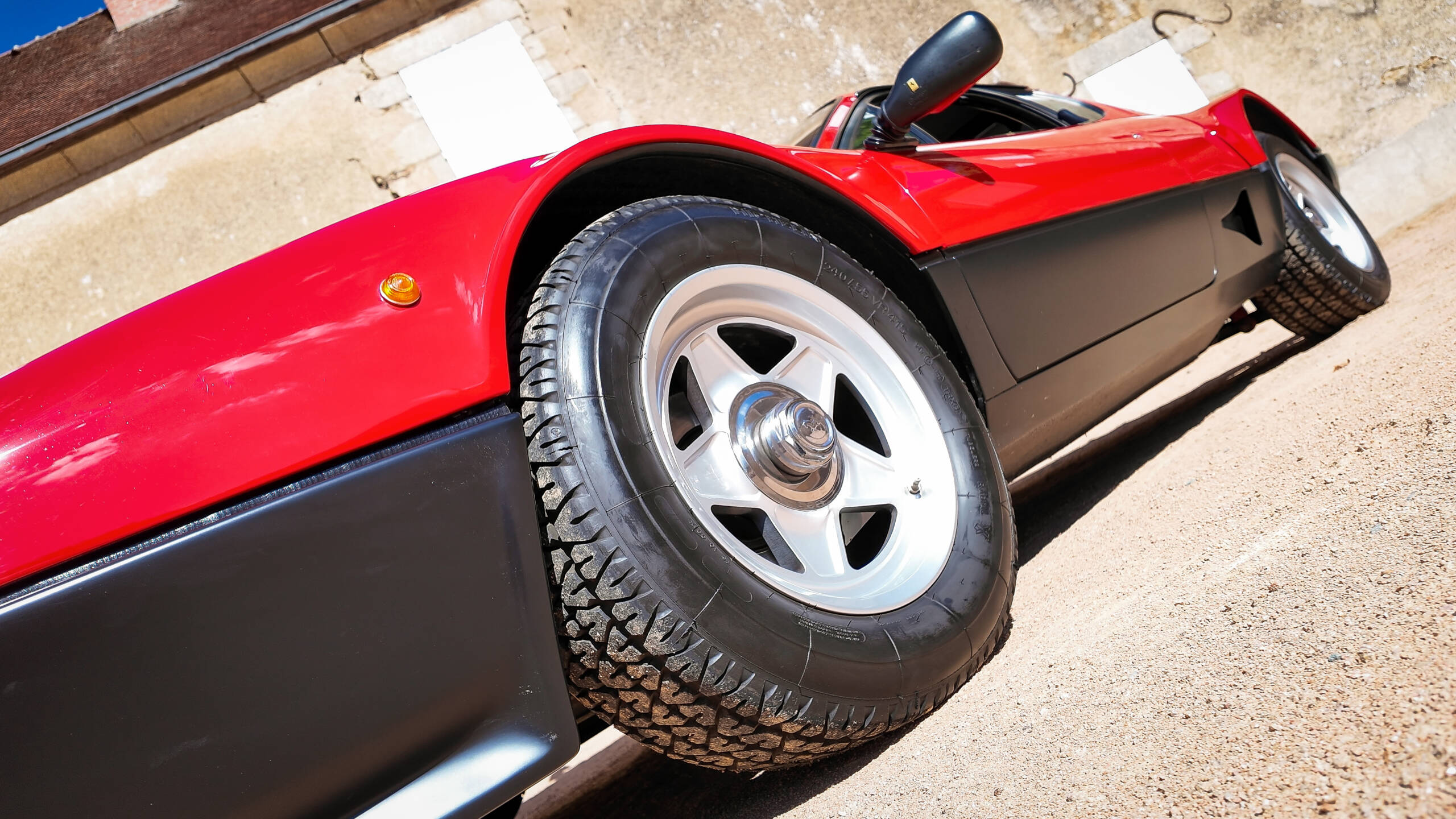 Ferrari 512 BBi Rosso Corsa 1983 – Image 19