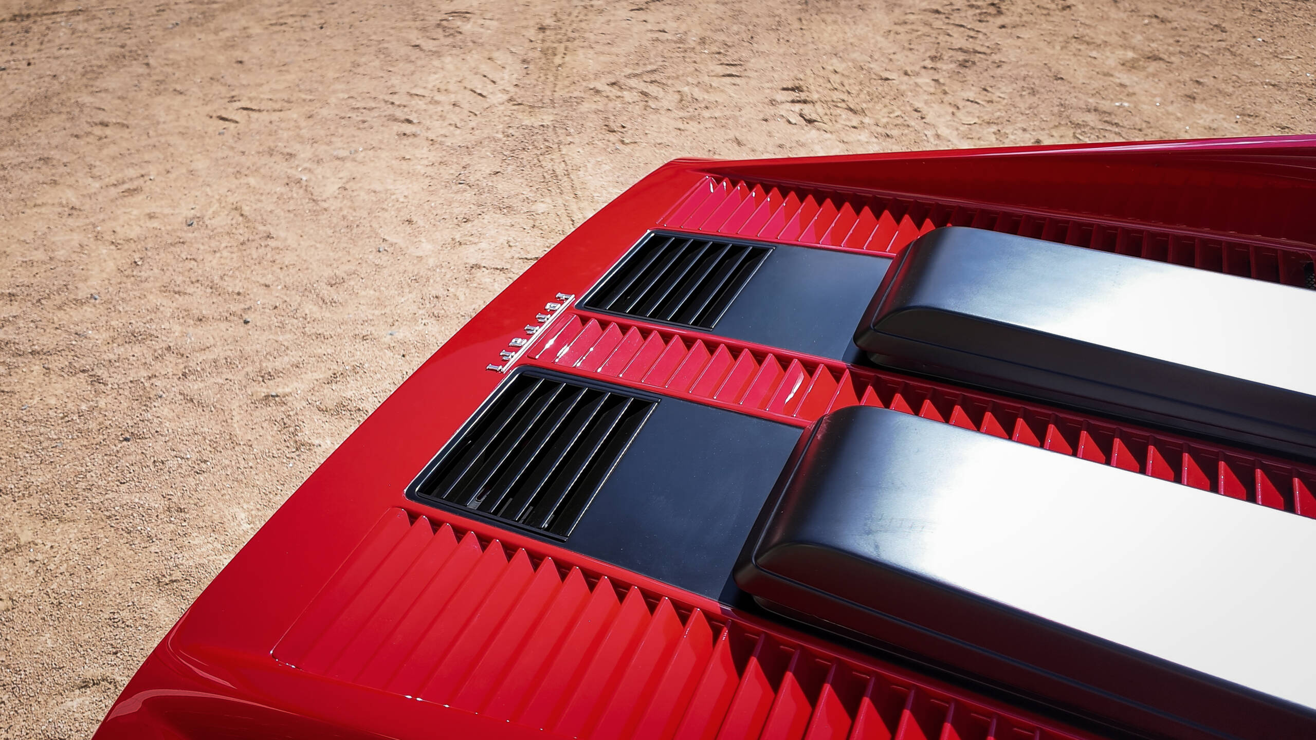 Ferrari 512 BBi Rosso Corsa 1983 – Image 18