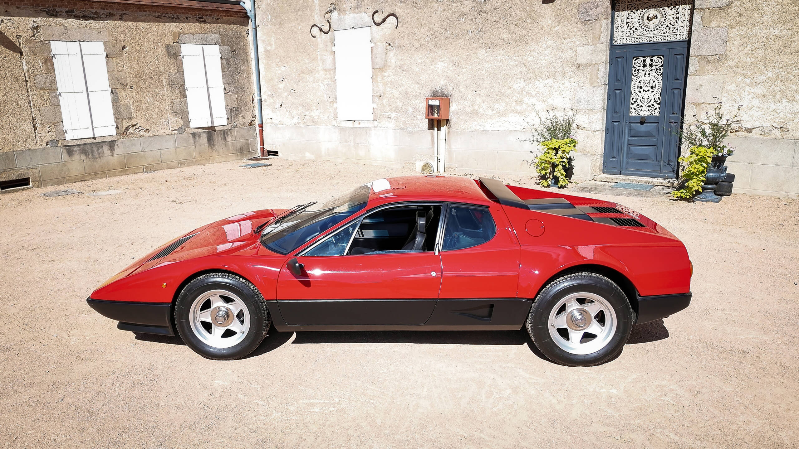 Ferrari 512 BBi Rosso Corsa 1983 – Image 43