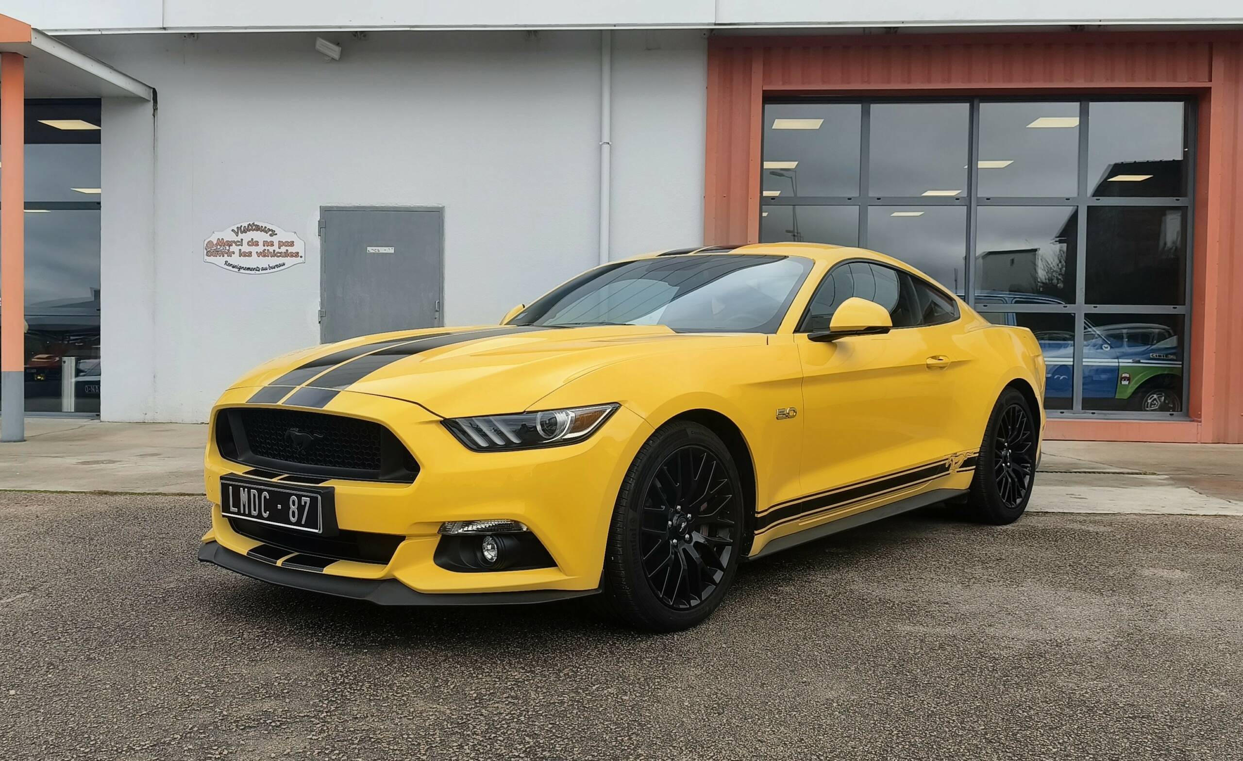 FORD MUSTANG FASTBACK 5.0 V8 GT PREMIUM
