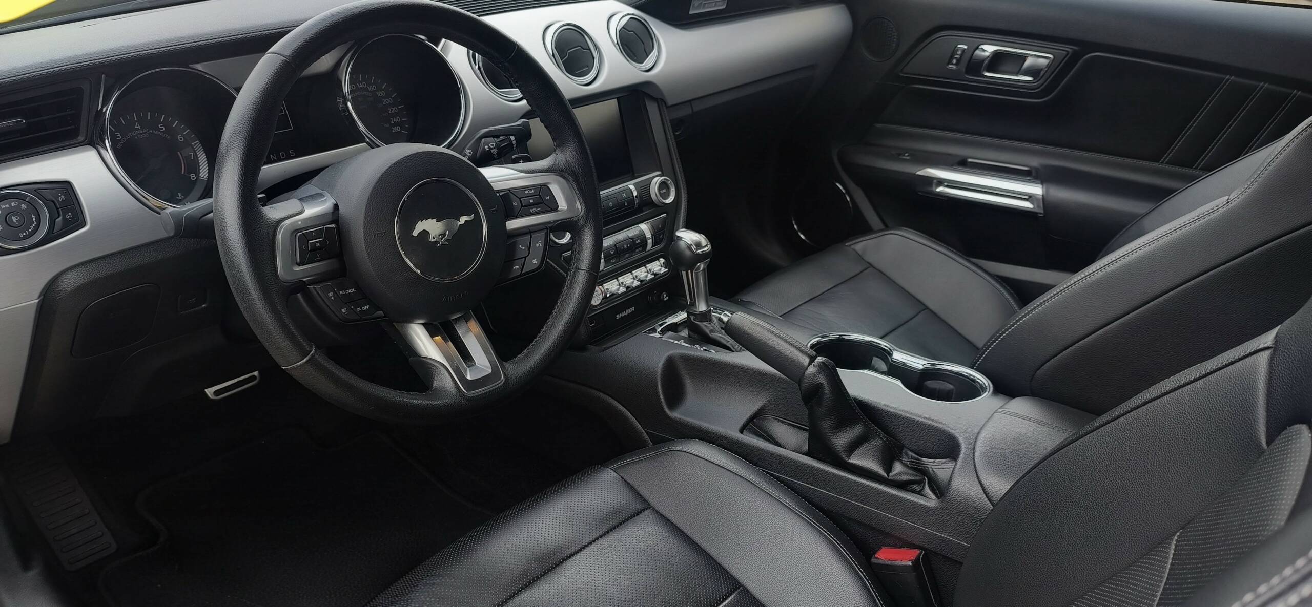 FORD MUSTANG FASTBACK 5.0 V8 GT PREMIUM – Image 8